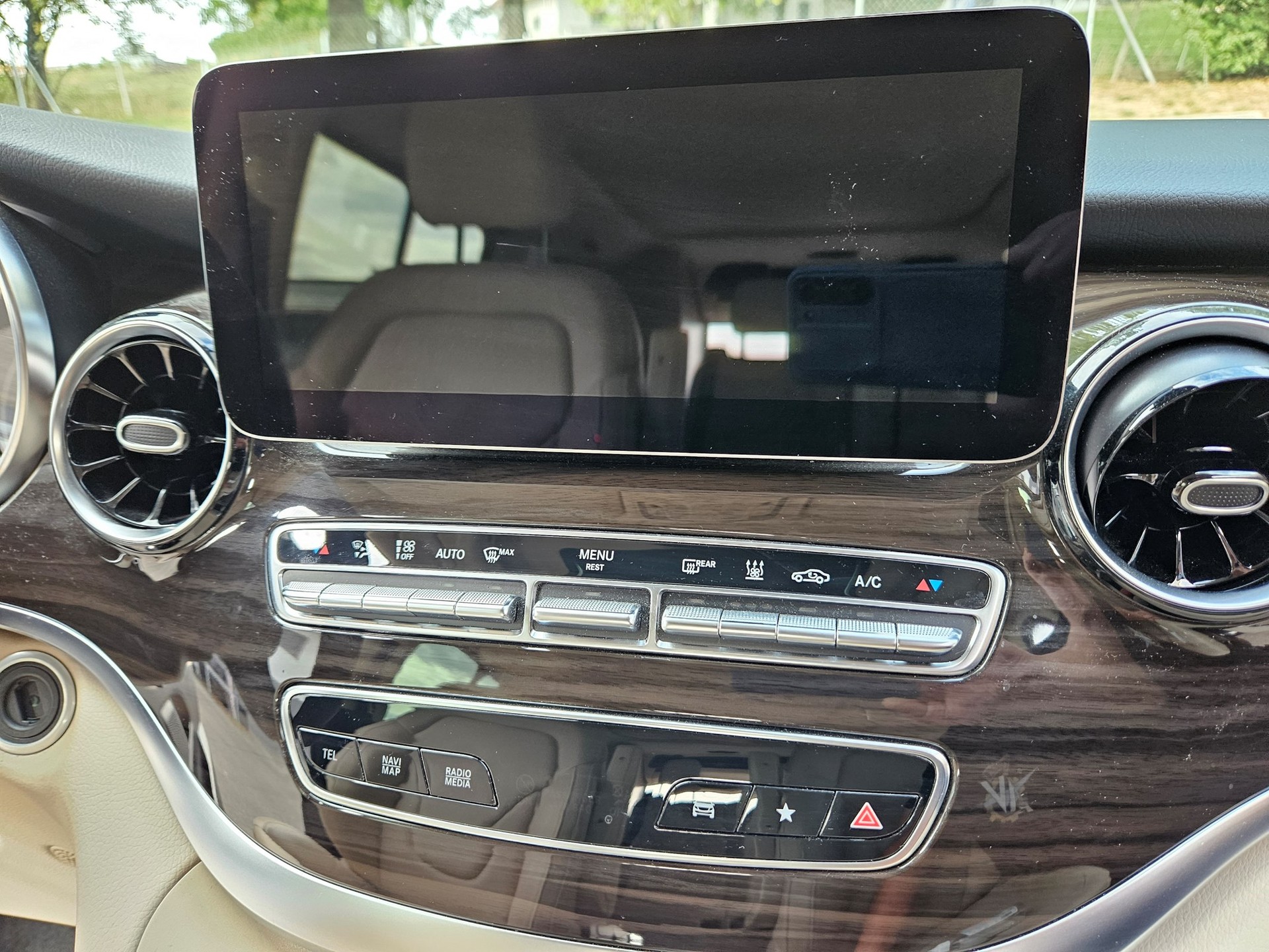 MERCEDES-BENZ Marco Polo 300 d 4M A-image-11
