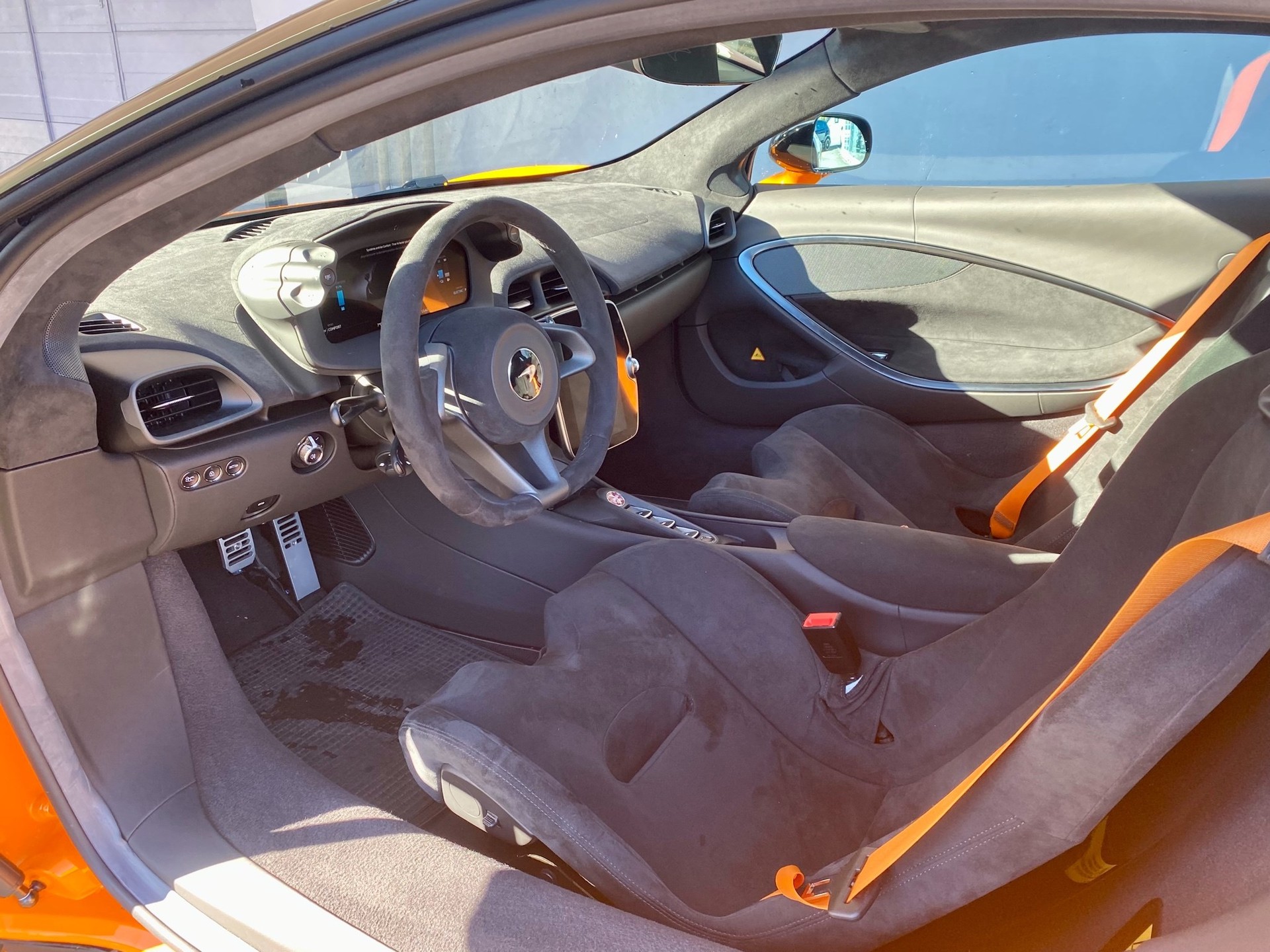 McLAREN ARTURA 3.0 V6-image-7
