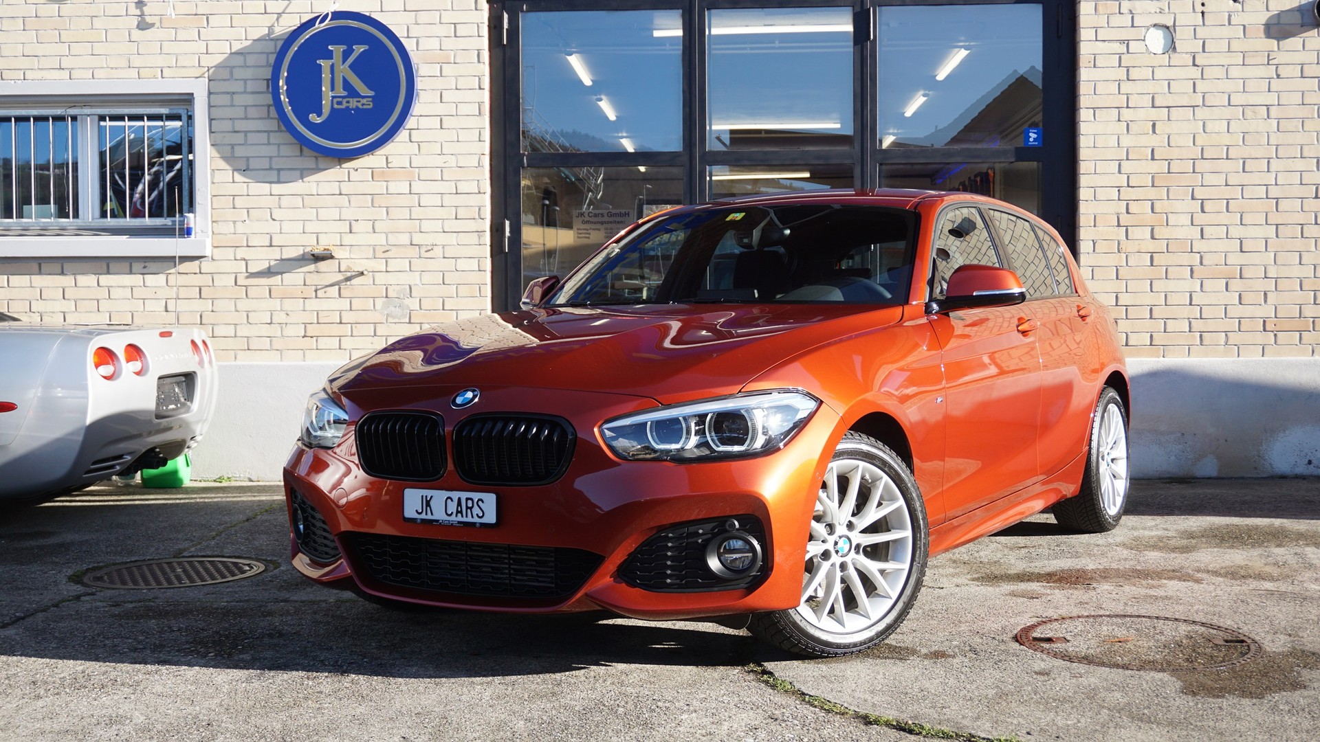 BMW 120d xDrive Steptronic-image-1