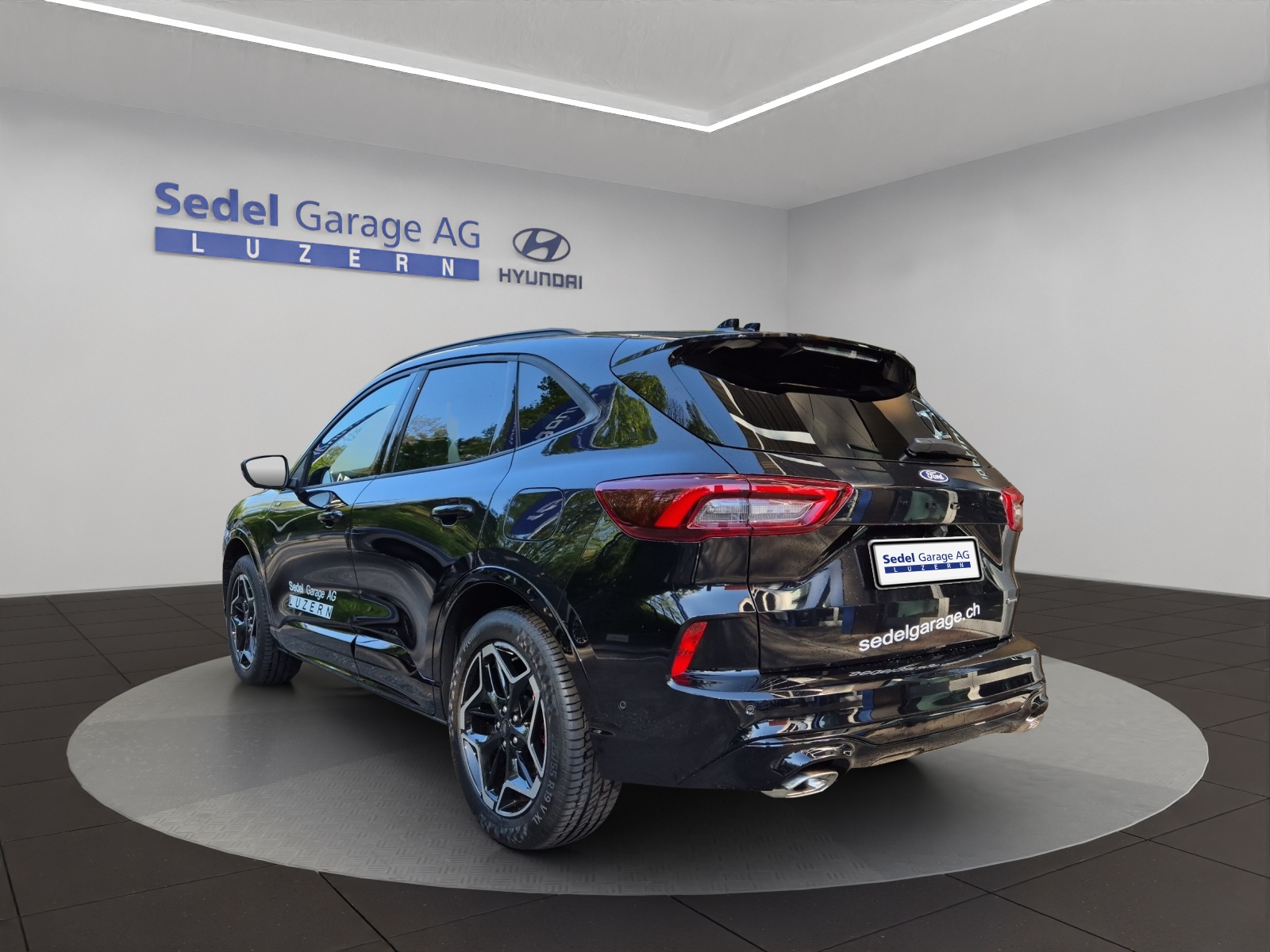 FORD Kuga 2.5 Hybrid ST-Line X 4x4-image-3