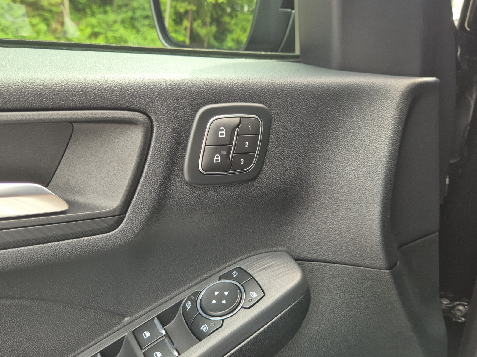 FORD Kuga 2.5 Hybrid ST-Line X 4x4-image-13