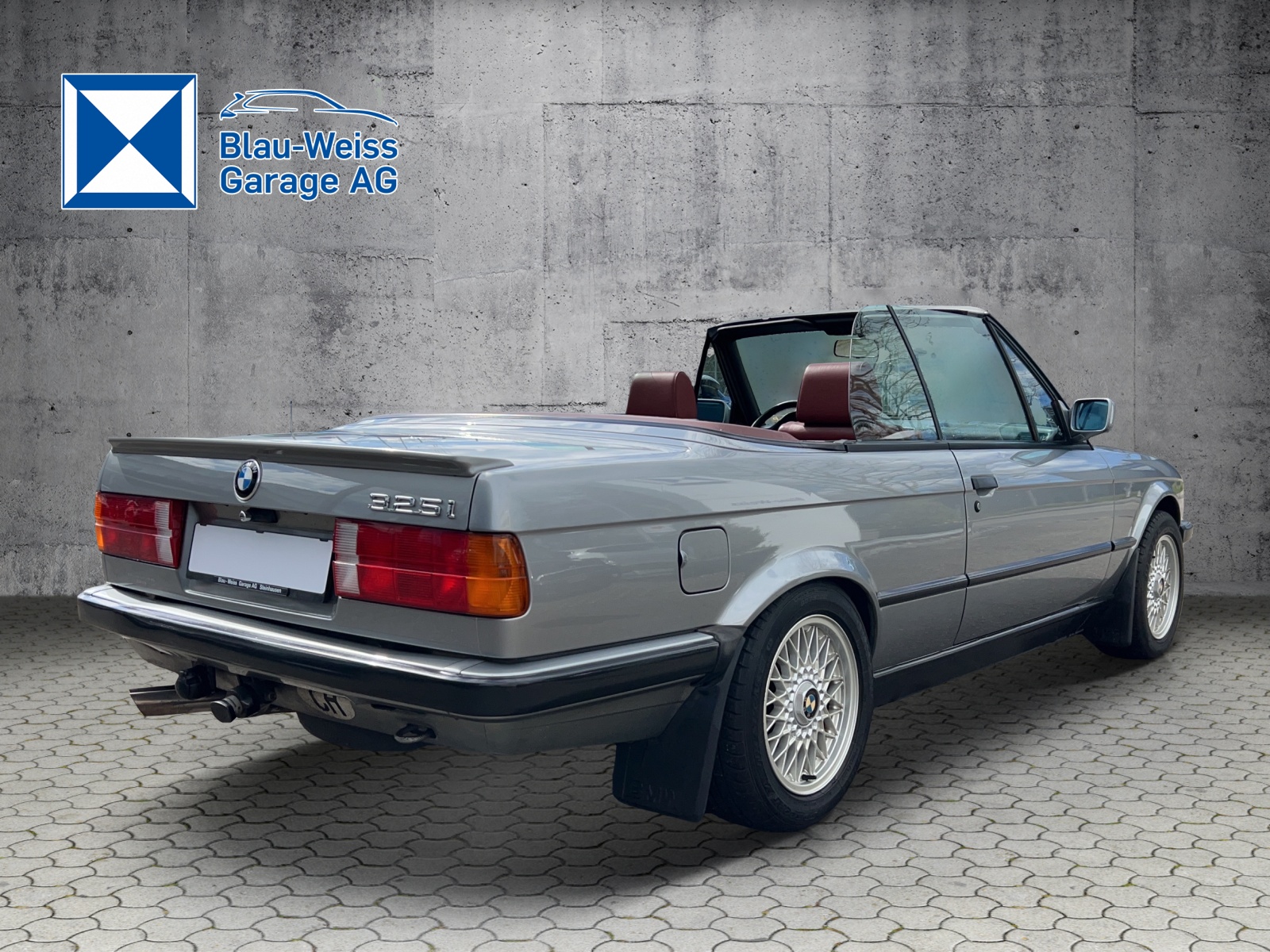 BMW 325i Cabrio-image-3