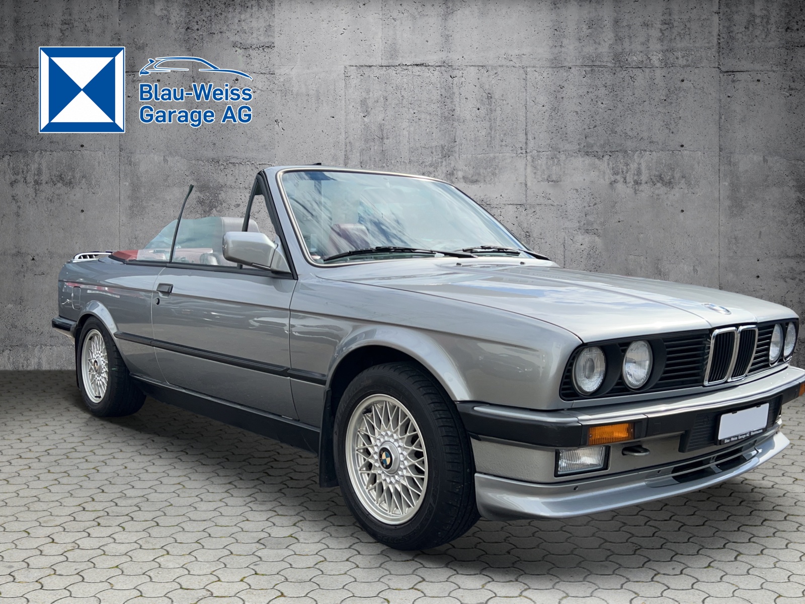 BMW 325i Cabrio-image-1