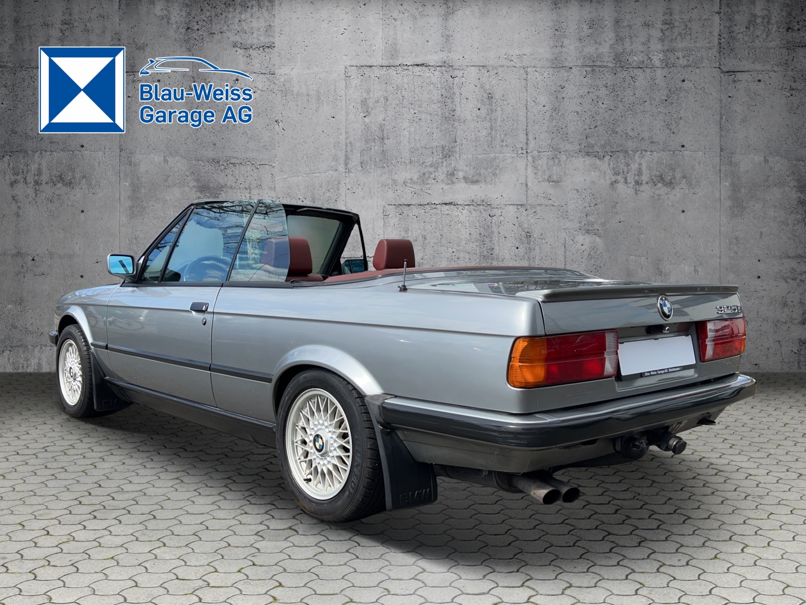 BMW 325i Cabrio-image-5