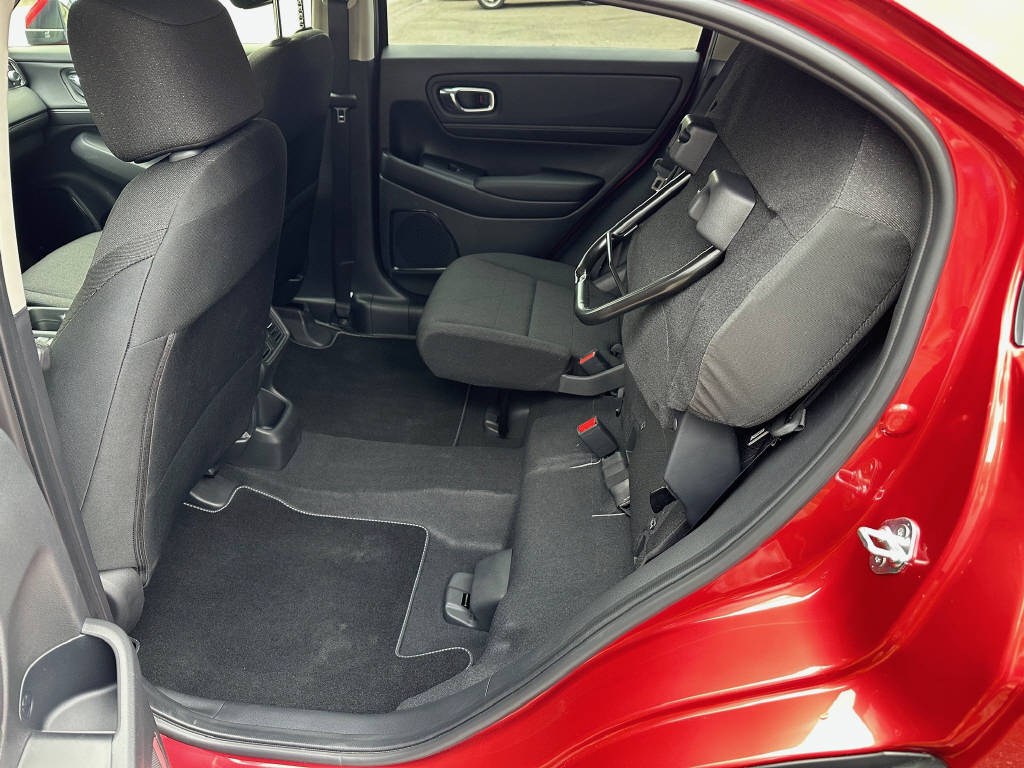 HONDA HR-V 1.5 i-MMD Elegance-image-13