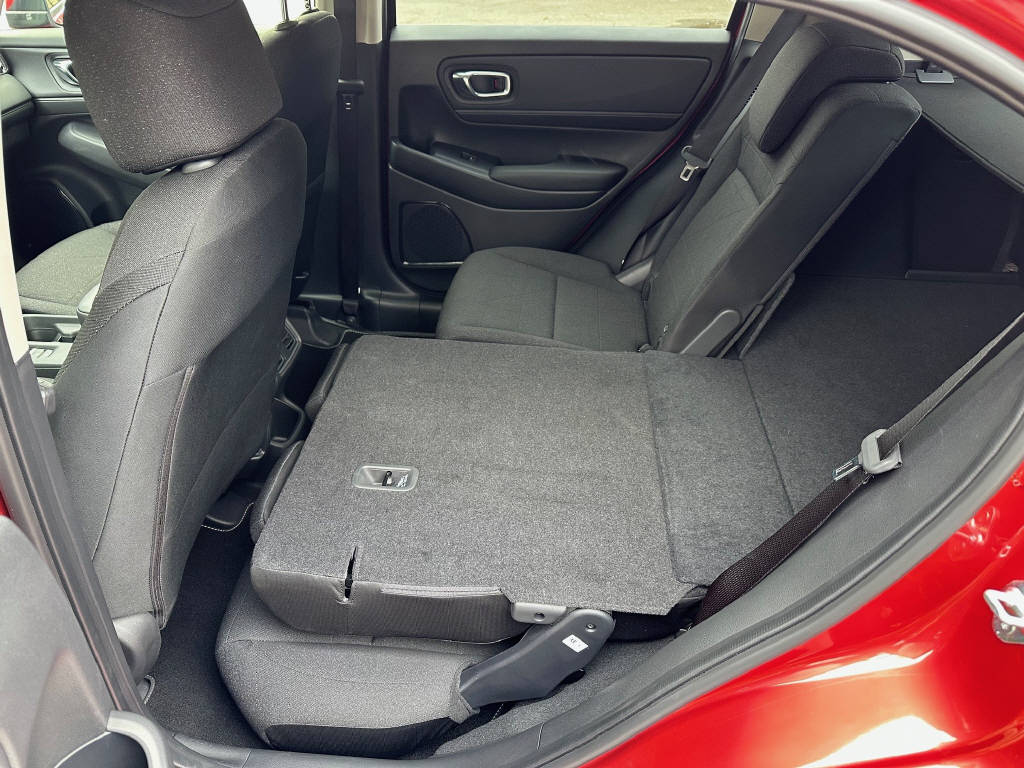 HONDA HR-V 1.5 i-MMD Elegance-image-15