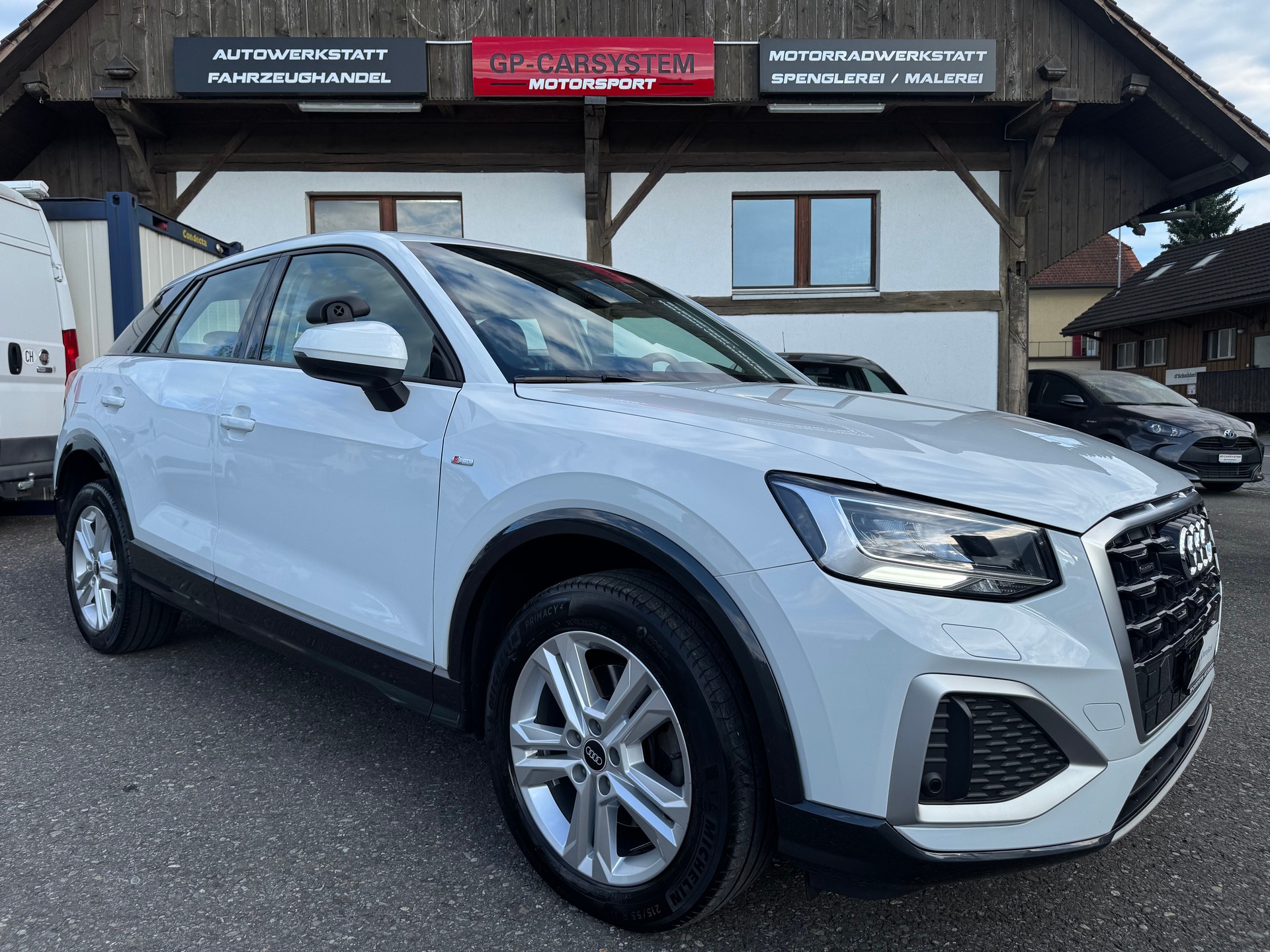 AUDI Q2 40 TFSI advanced Attraction quattro S-tronic-image-0