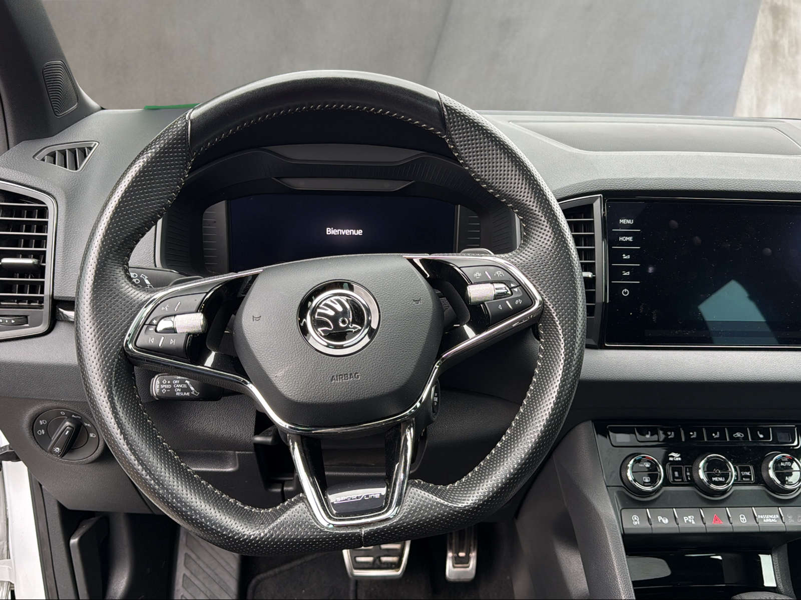 SKODA Karoq 2.0 TSI SportLine 4x4 DSG-image-7