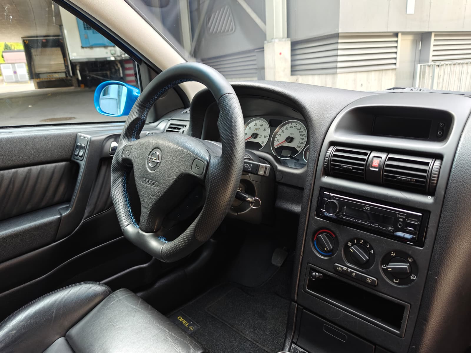 OPEL Astra 2.0i 16V Turbo OPC-image-23