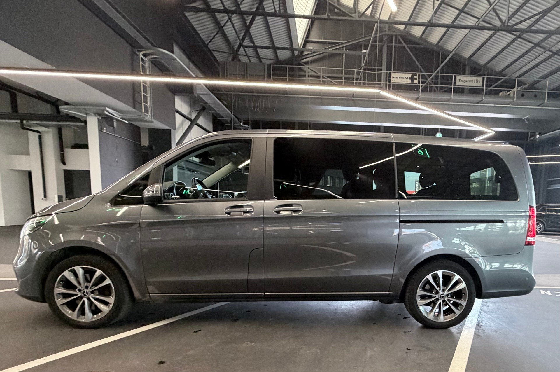 MERCEDES-BENZ V 250 d lang Avantgarde 4Matic 9G-Tronic Facelift-image-1
