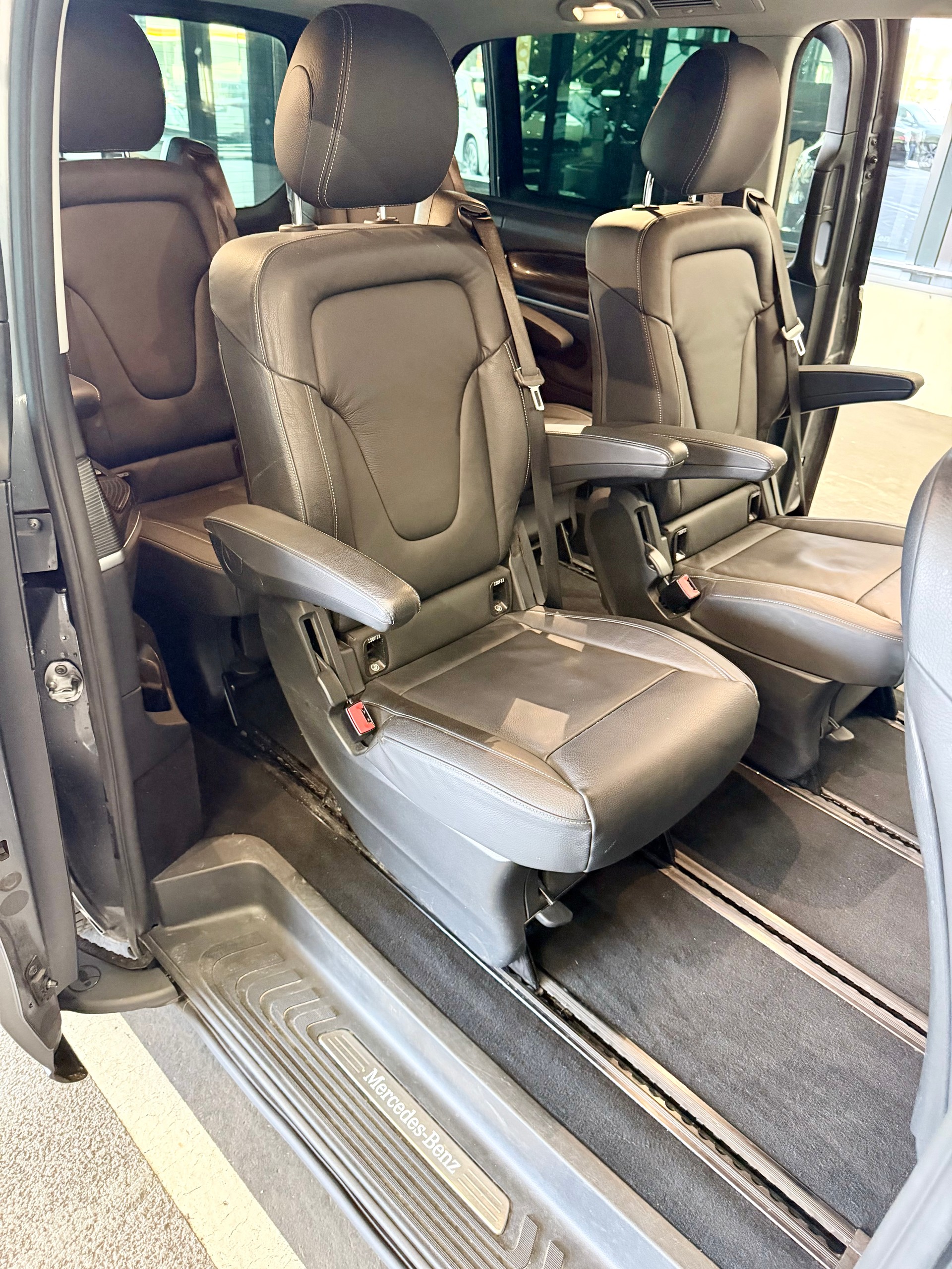 MERCEDES-BENZ V 250 d lang Avantgarde 4Matic 9G-Tronic Facelift-image-2