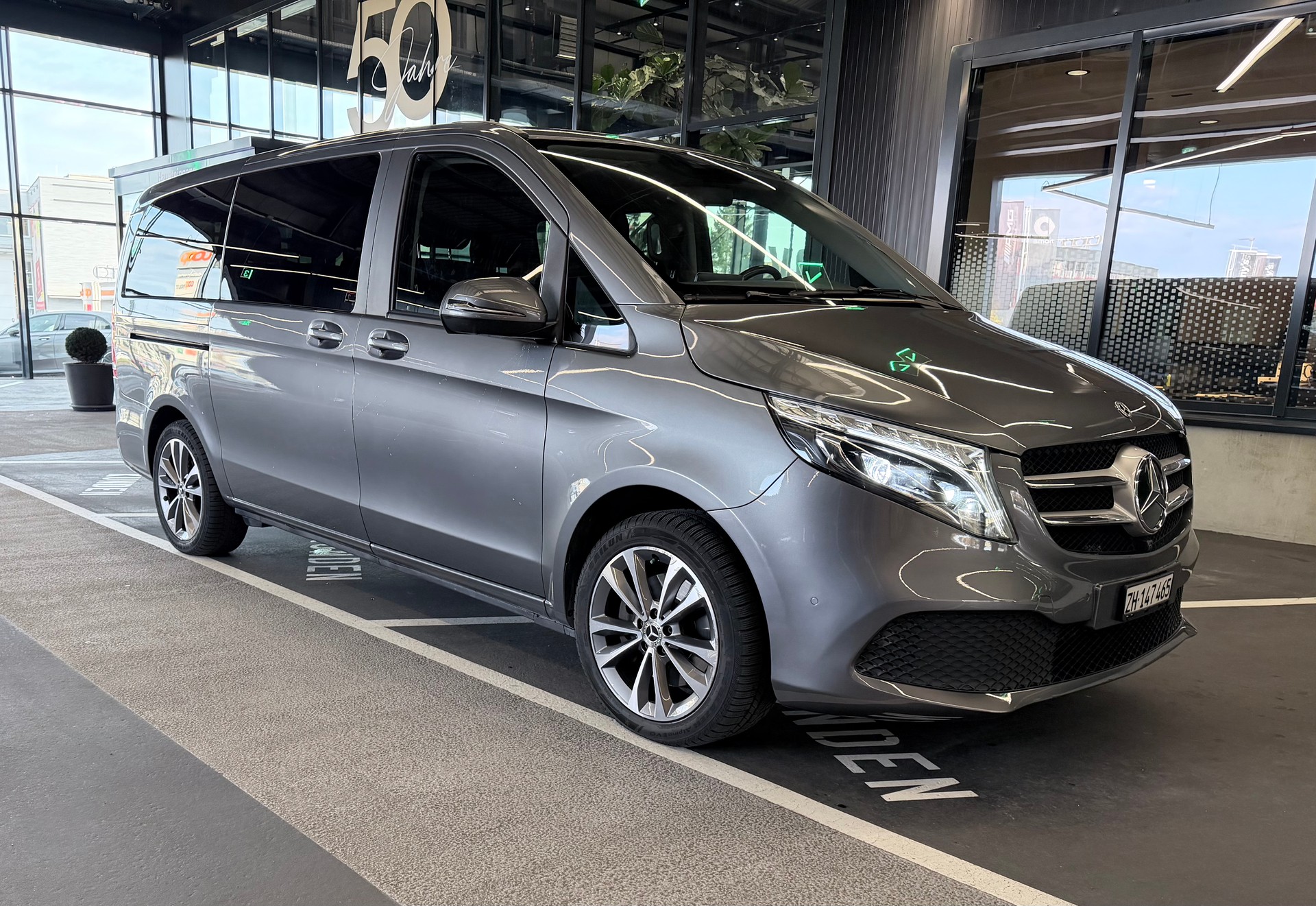 MERCEDES-BENZ V 250 d lang Avantgarde 4Matic 9G-Tronic Facelift-image-0