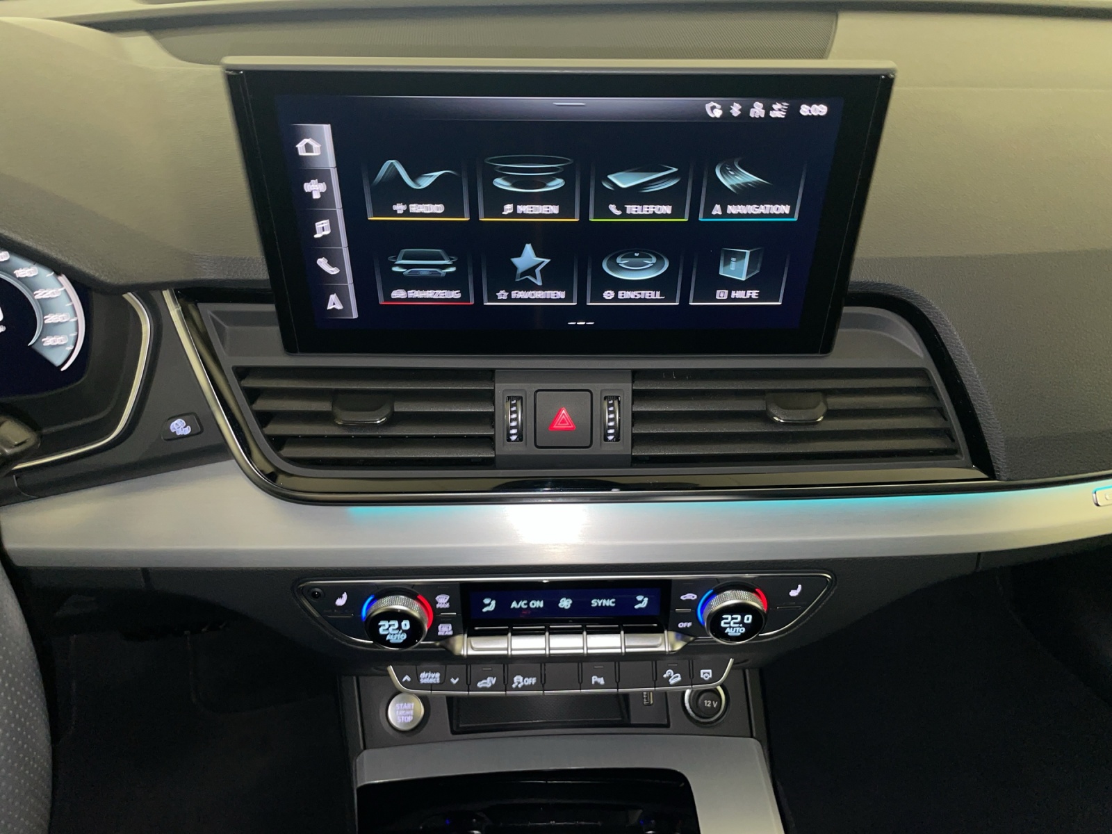 AUDI Q5 Sportback 55 TFSI e PHEV S line quattro S-tronic-image-10