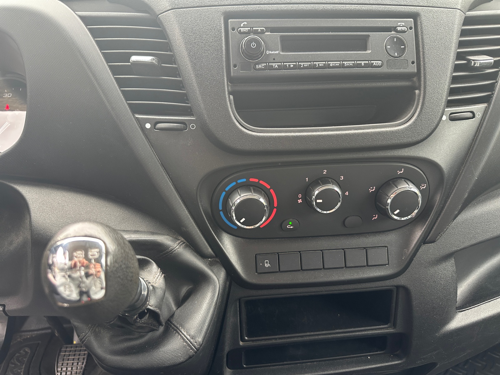 IVECO 35 C 15 Kipper-image-11