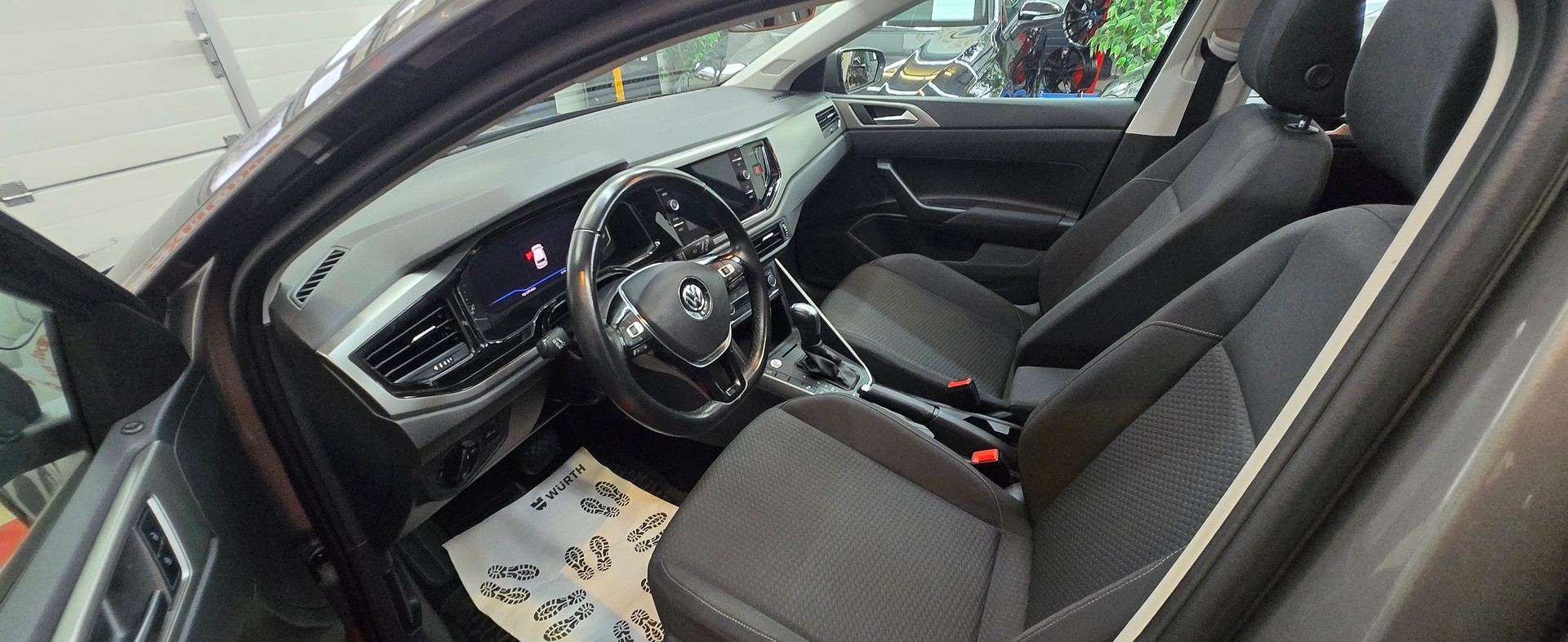 VW Polo 1.0 TSI BMT Comfortline DSG-image-10