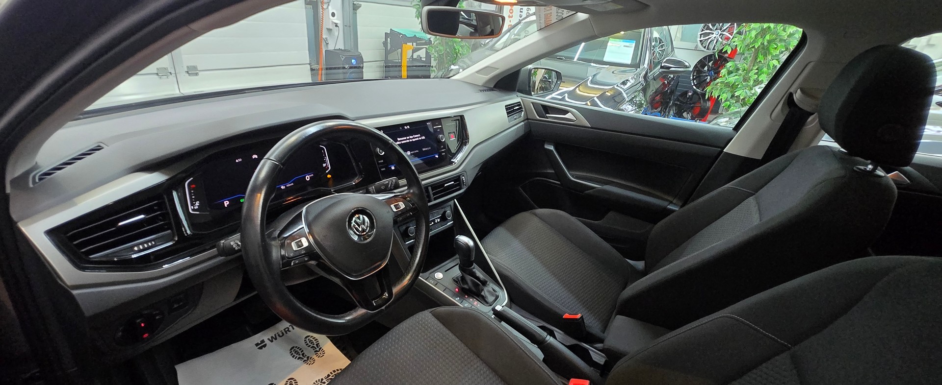 VW Polo 1.0 TSI BMT Comfortline DSG-image-27
