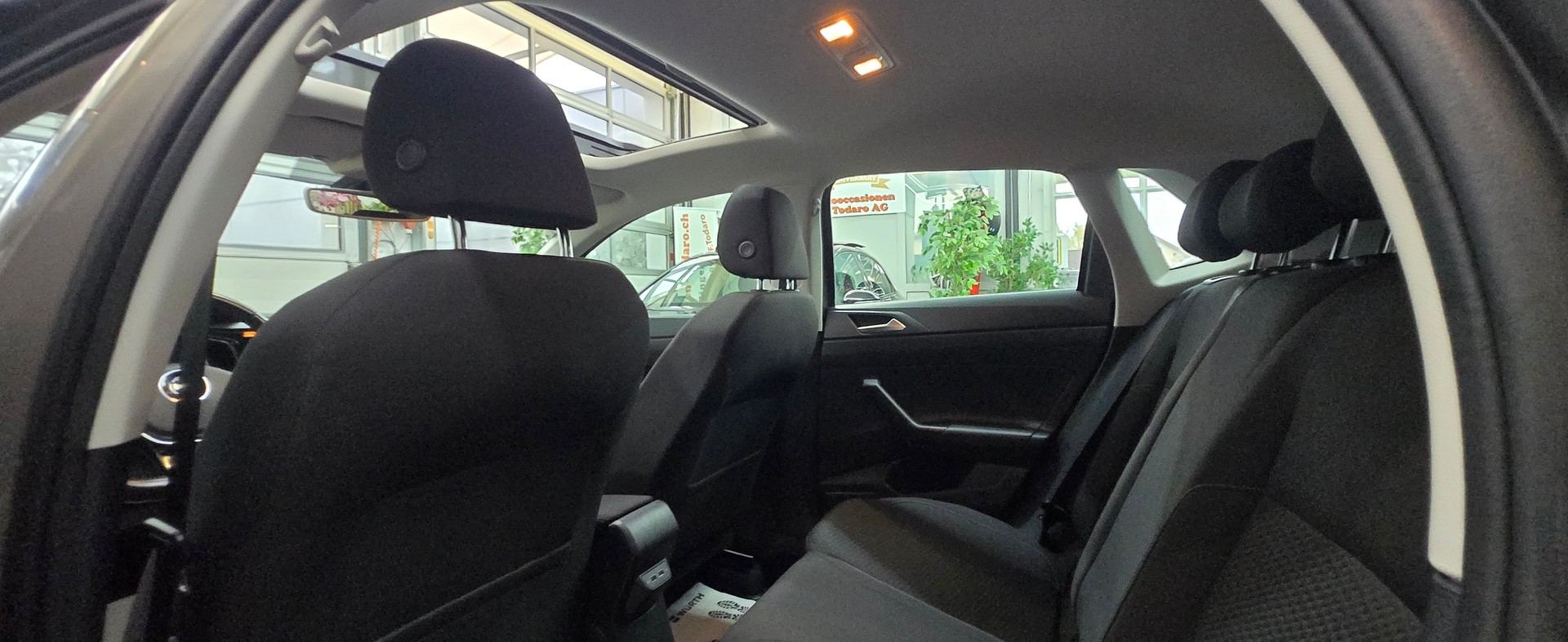 VW Polo 1.0 TSI BMT Comfortline DSG-image-12