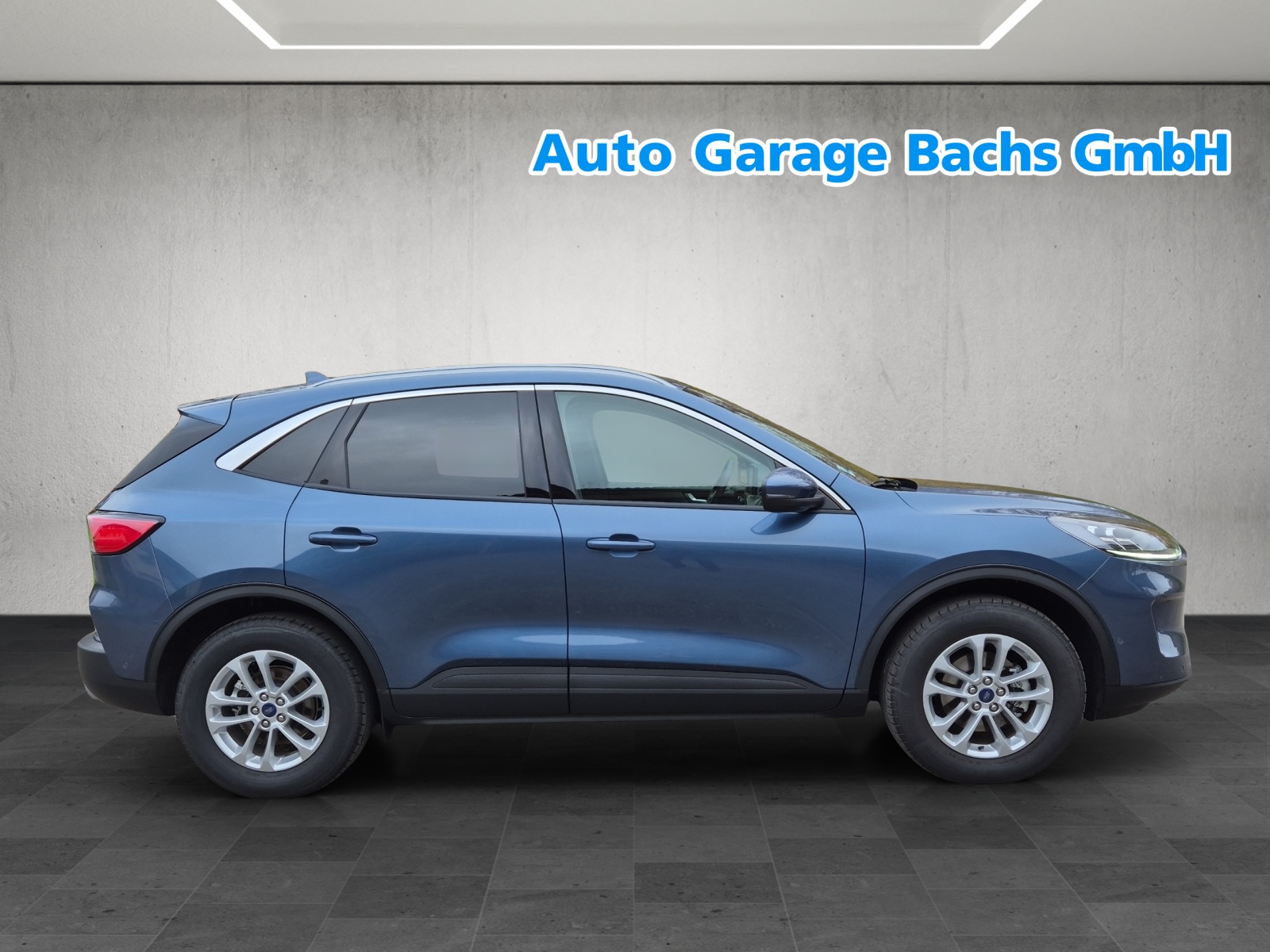 FORD Kuga 2.5 FHEV Titanium 4WD-image-4