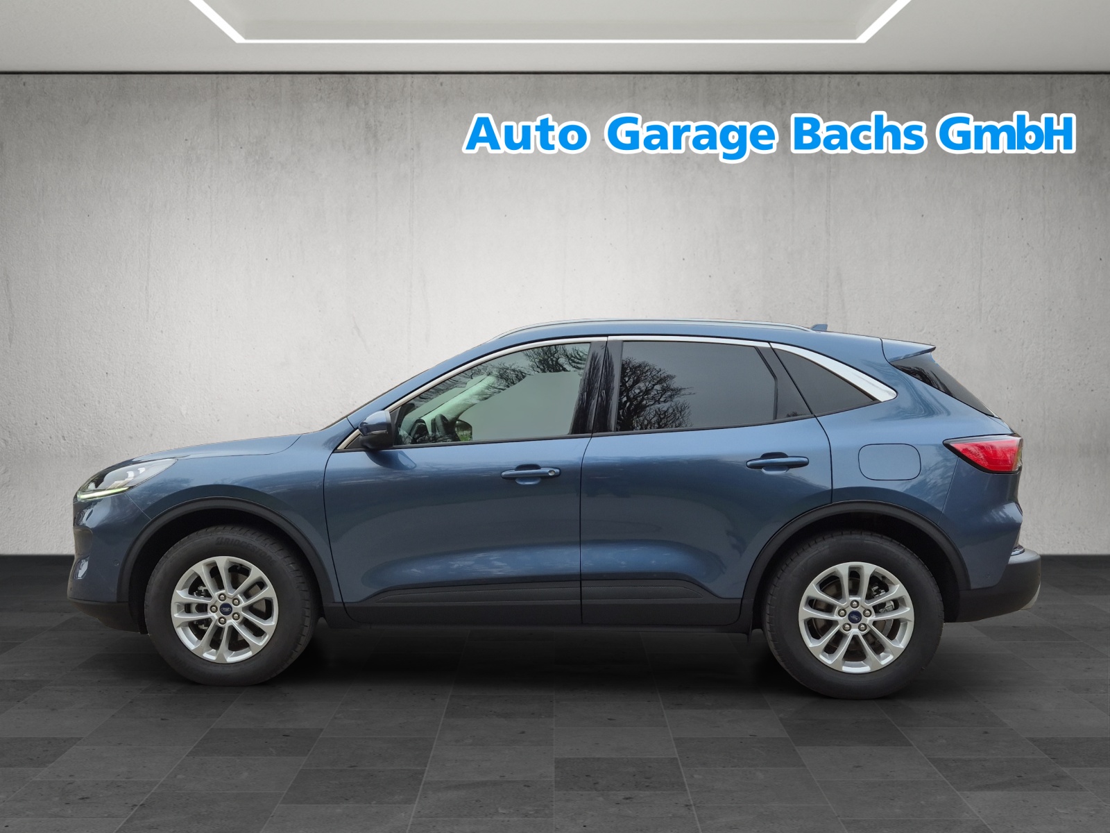 FORD Kuga 2.5 FHEV Titanium 4WD-image-3