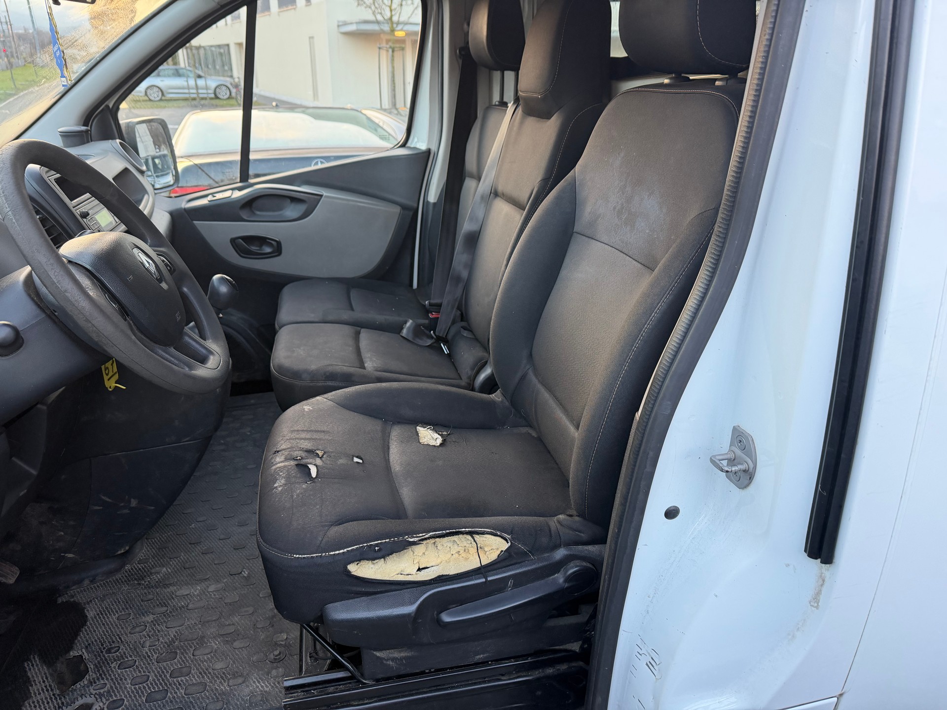 RENAULT Trafic 1.6 dCi 120 2.9t Business L2H1-image-8