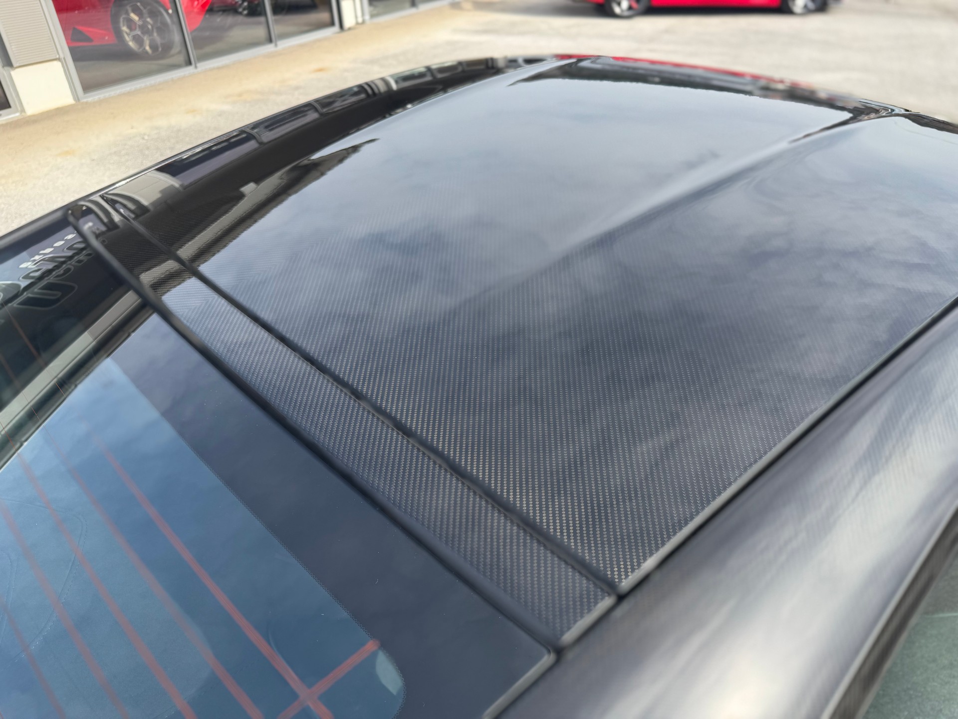 ASTON MARTIN DBS Coupé Superleggera-image-6