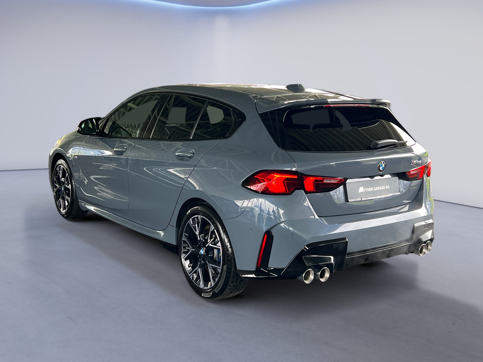 BMW M135i xDrive-image-2