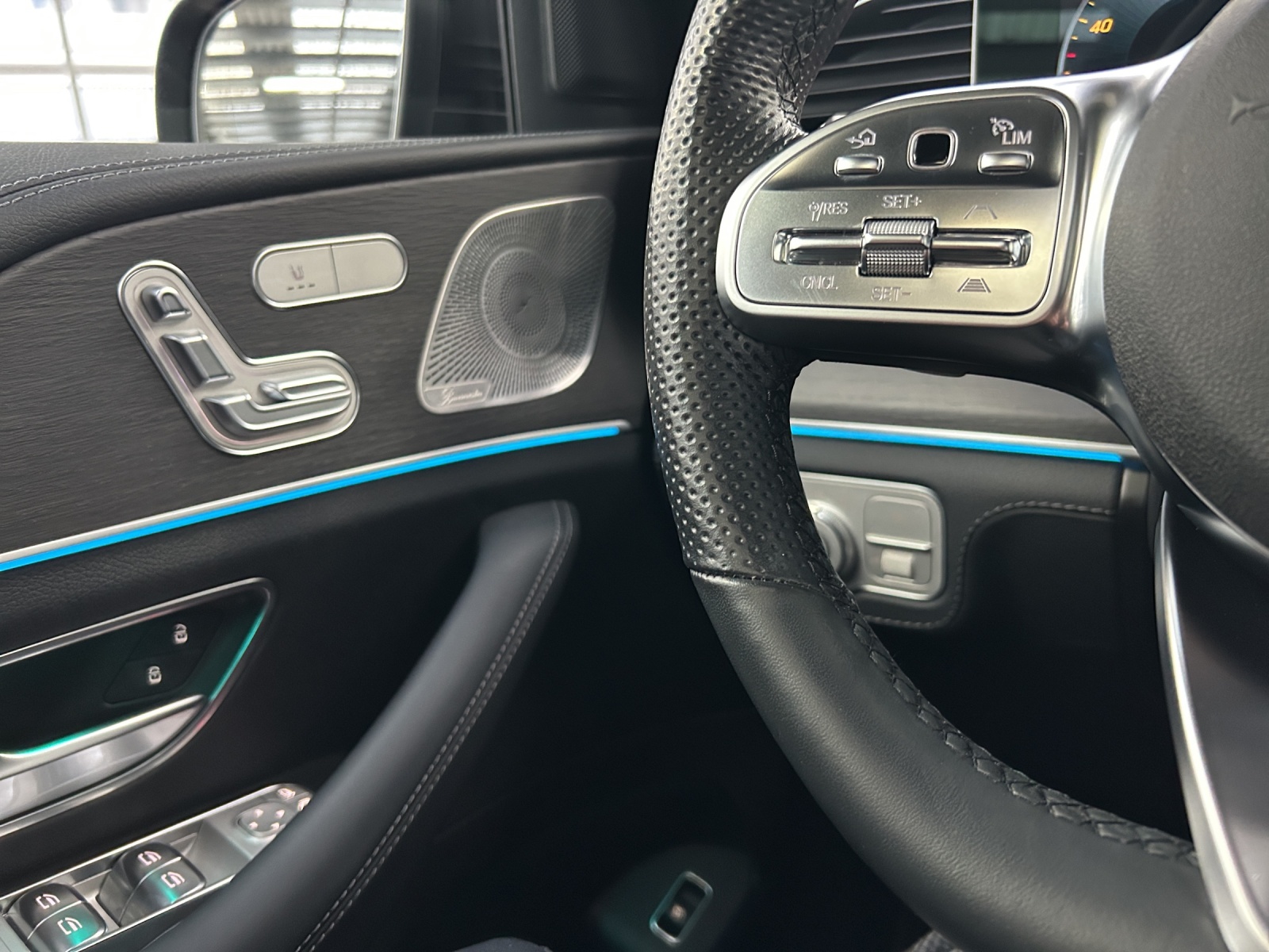 MERCEDES-BENZ GLE 350 de 4Matic AMG Line 9G-Tronic-image-14