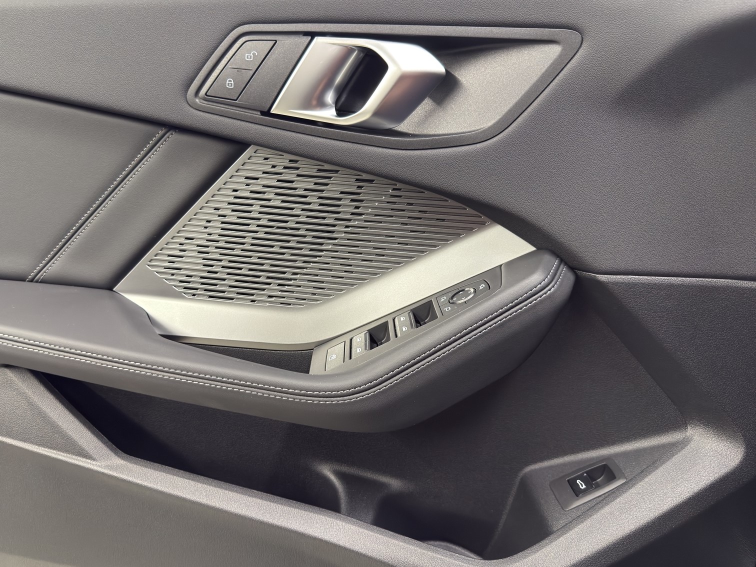BMW 120 M Sport Steptronic-image-14