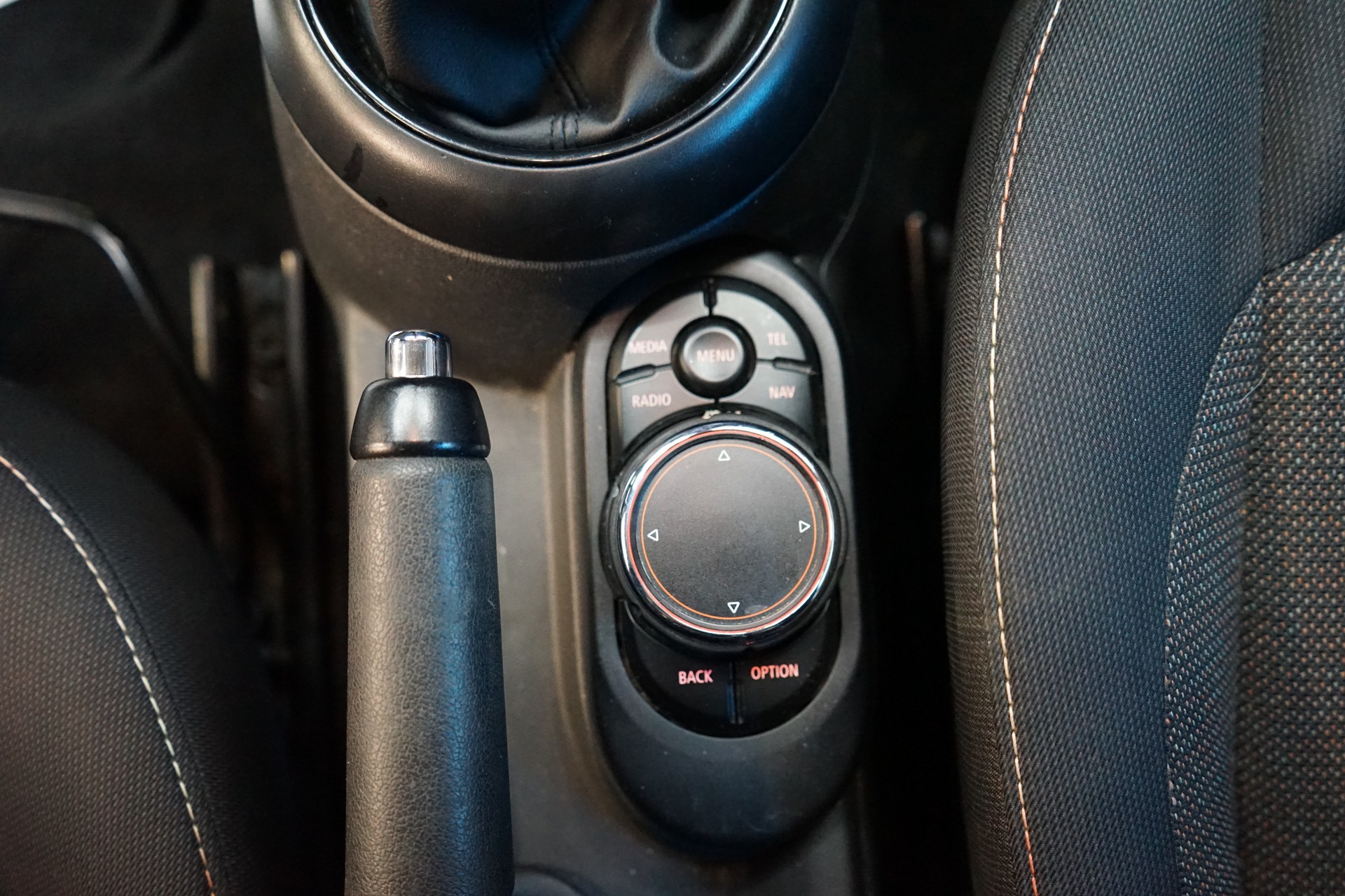 MINI Cooper Steptronic-image-11