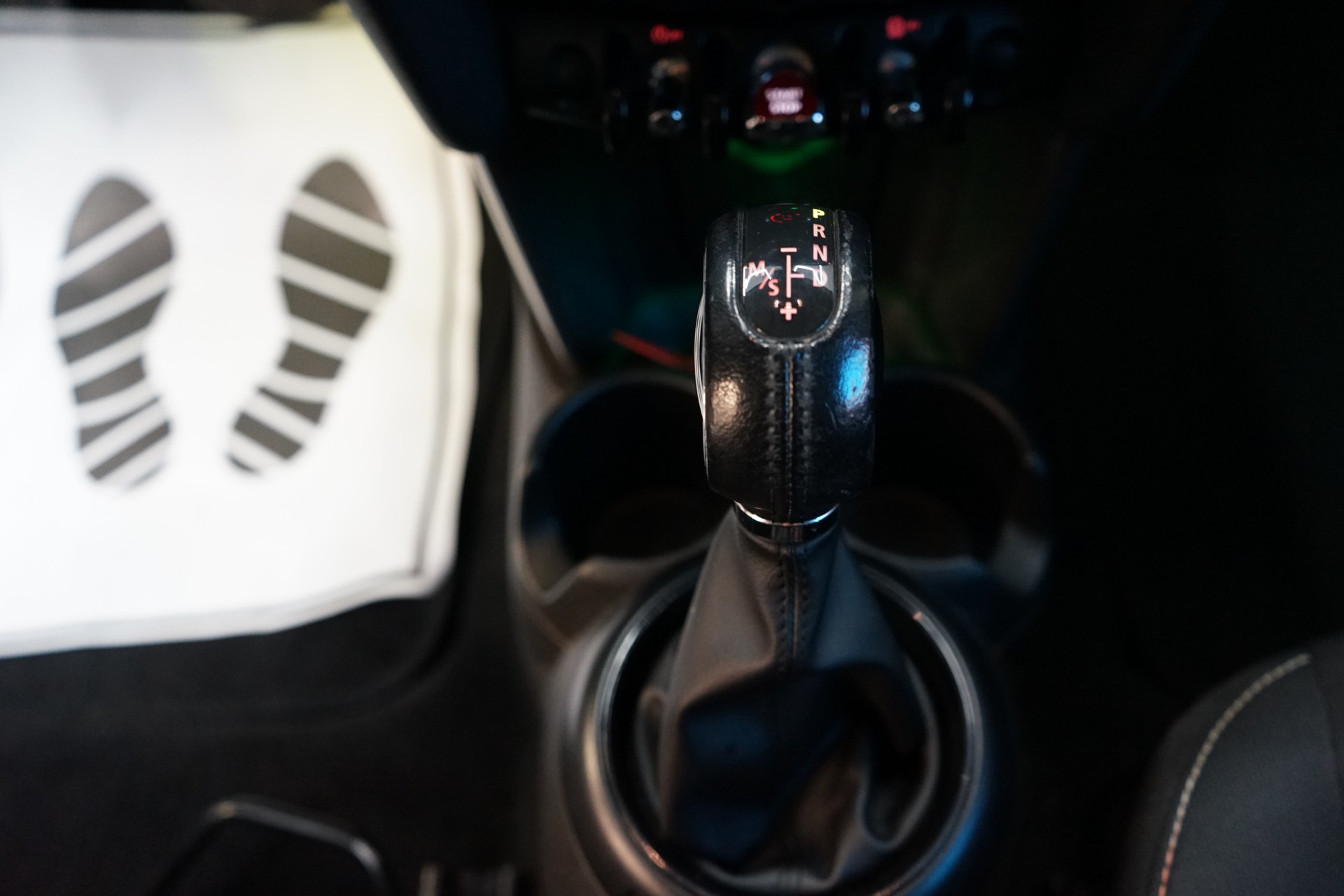 MINI Cooper Steptronic-image-10