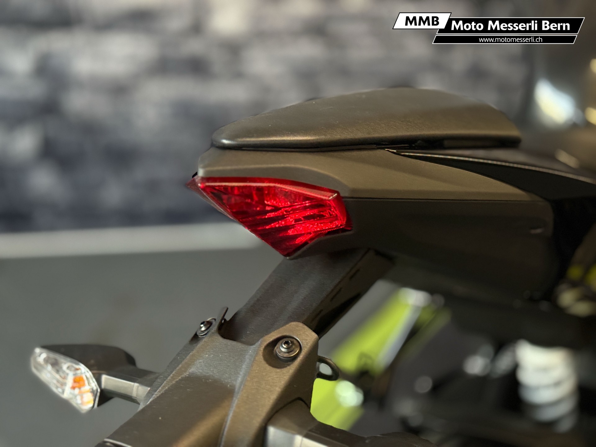 KAWASAKI Ninja 125-image-10