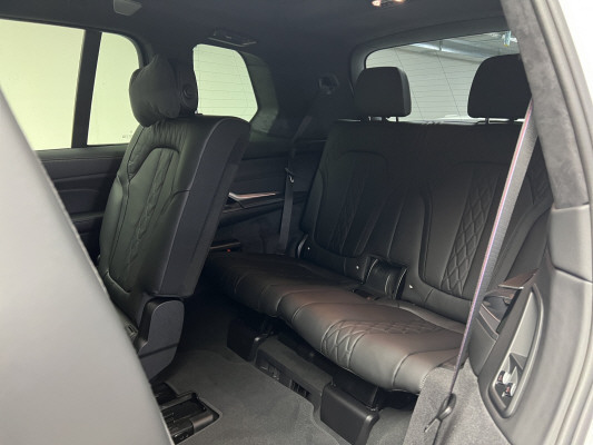 BMW X7 xDr 48 40d M Sport Pro-image-11
