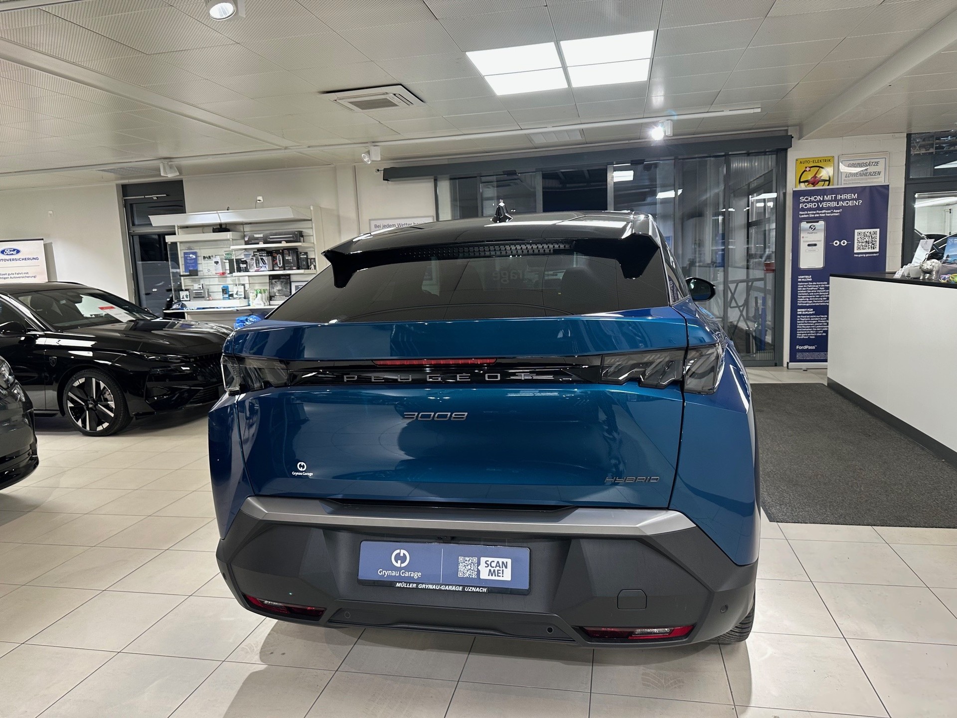 PEUGEOT 3008 1.2 Hybrid GT-image-4