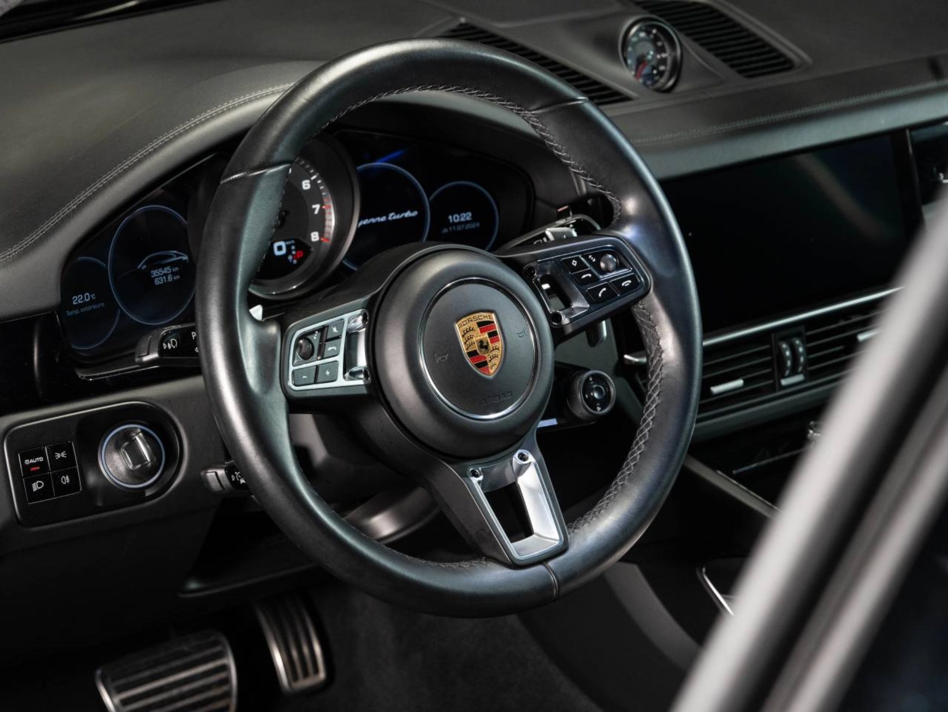 PORSCHE Cayenne Turbo Coupe-image-8