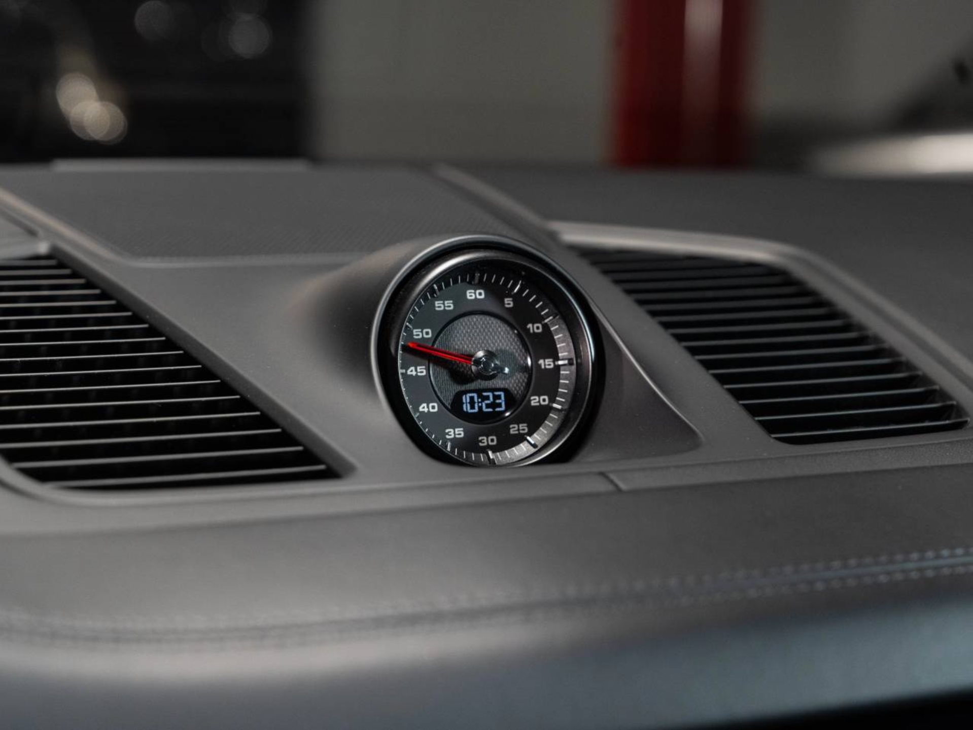 PORSCHE Cayenne Turbo Coupe-image-10
