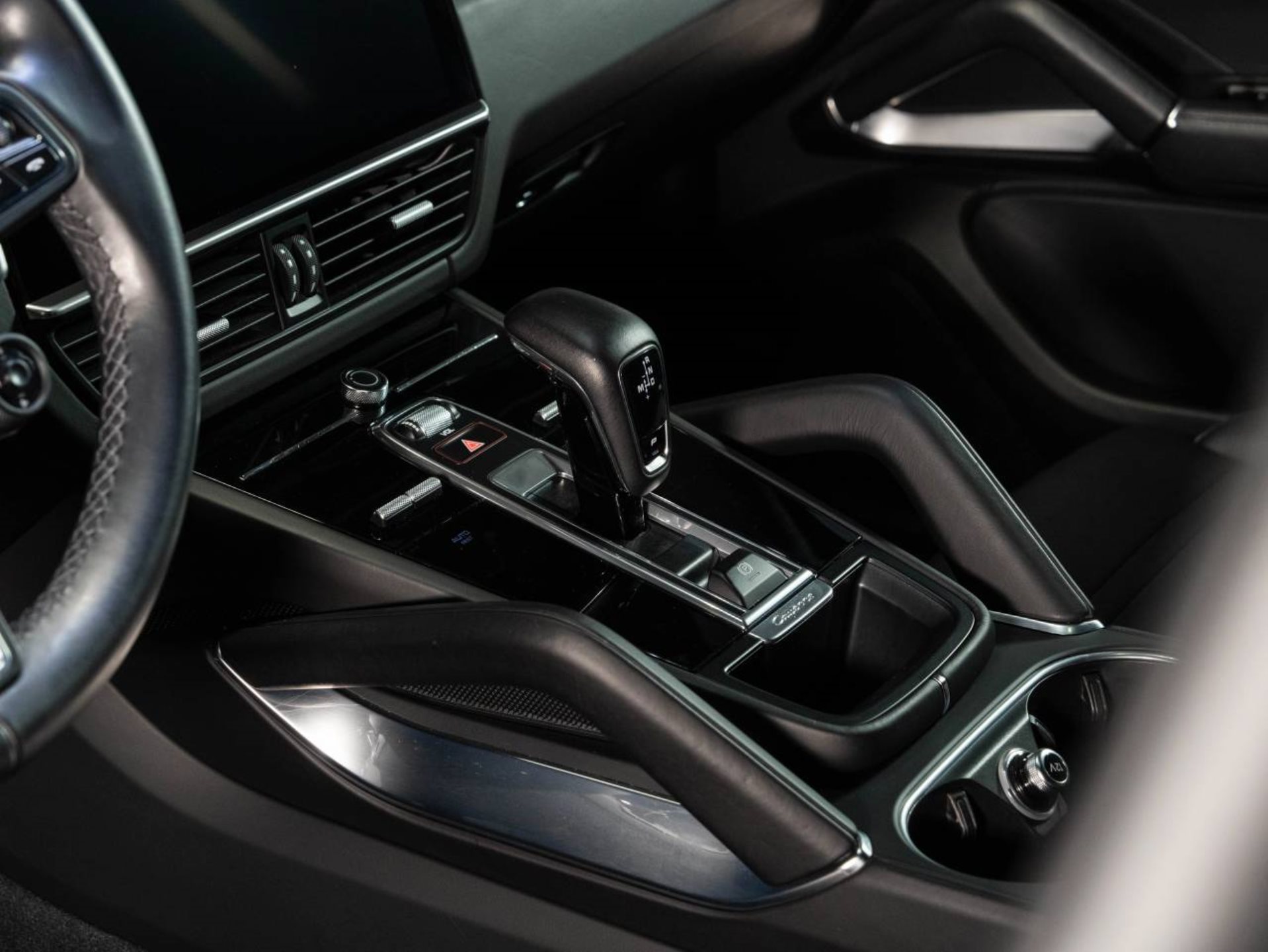 PORSCHE Cayenne Turbo Coupe-image-12