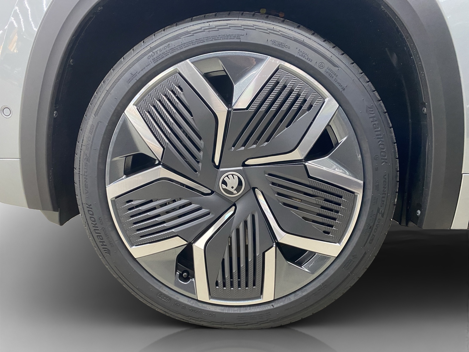 SKODA Kodiaq 1.5 TSI PHEV Sportline-image-15