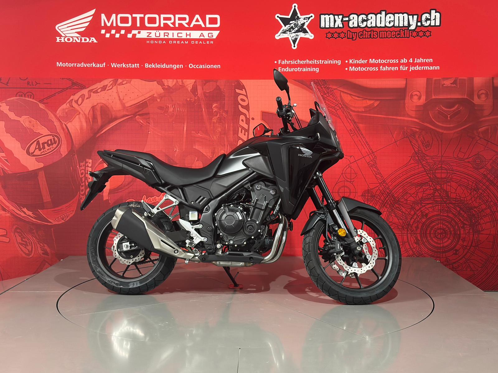 HONDA NX 500 *Matte Gunpowder Black Metallic* *Neufahrzeug*-showroom-element-1