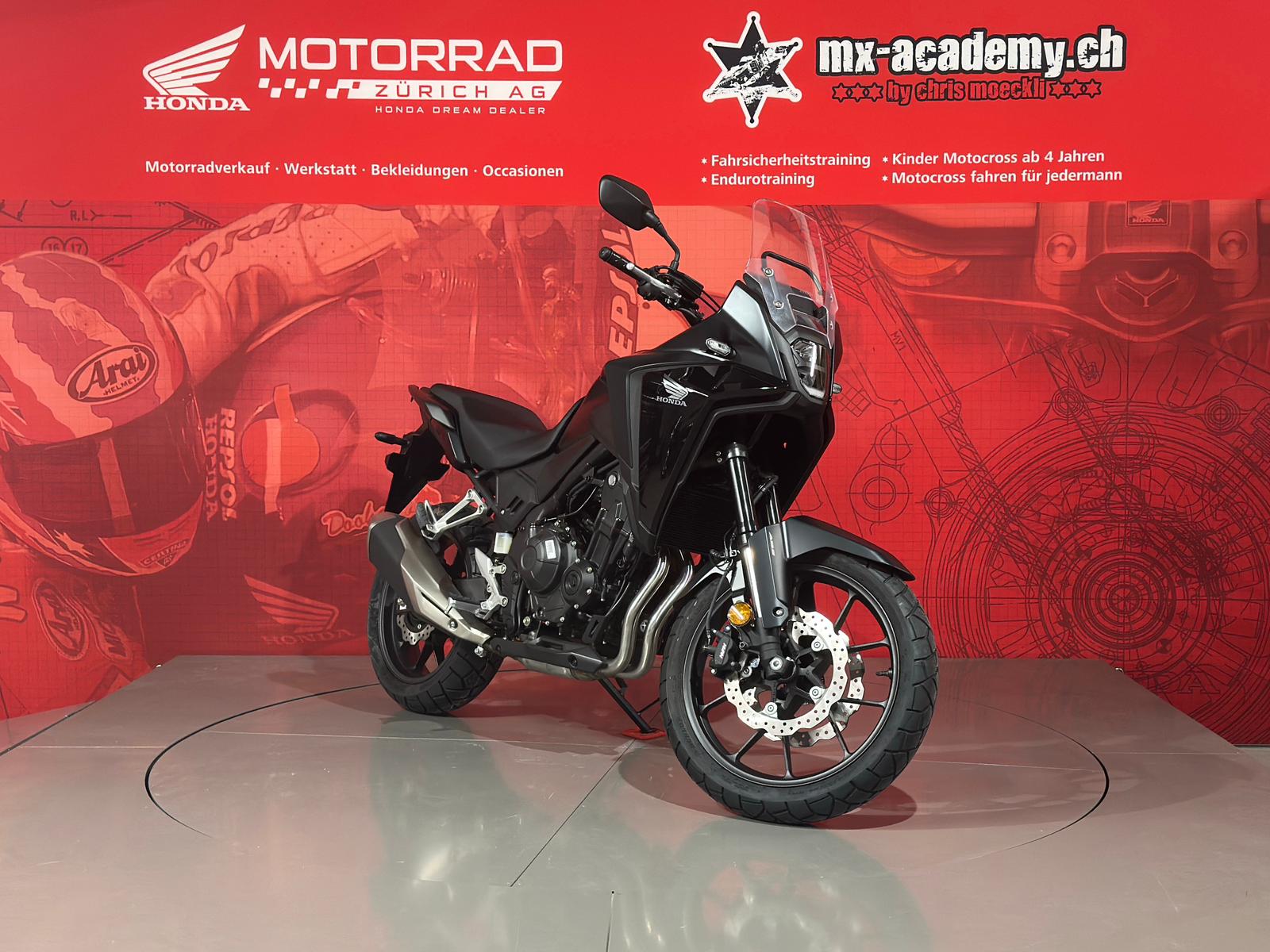 HONDA NX 500 *Matte Gunpowder Black Metallic* *Neufahrzeug*-showroom-element-2