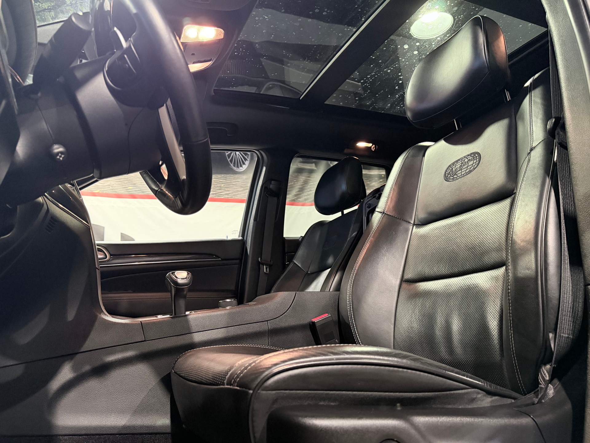 JEEP Grand Cherokee 3.0 CRD Overland Automatic-image-9