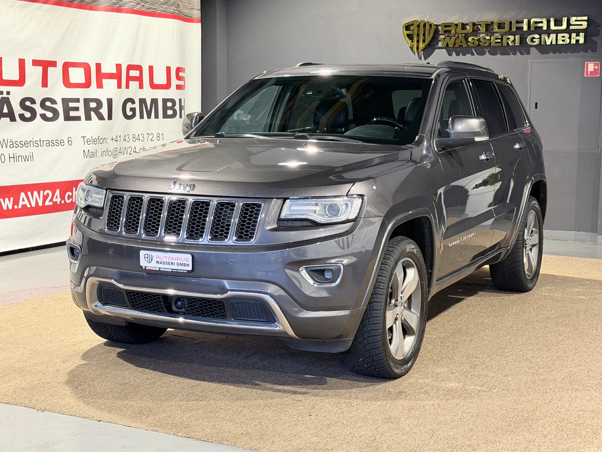 JEEP Grand Cherokee 3.0 CRD Overland Automatic-image-6