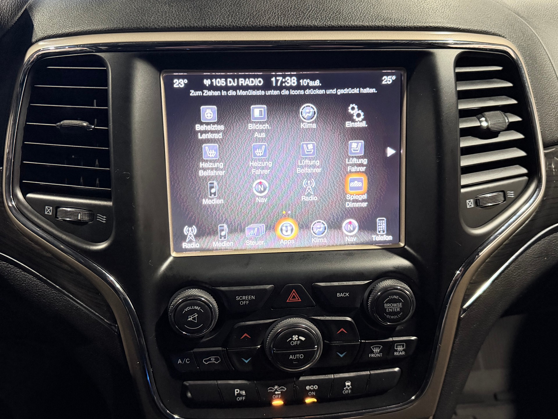 JEEP Grand Cherokee 3.0 CRD Overland Automatic-image-13