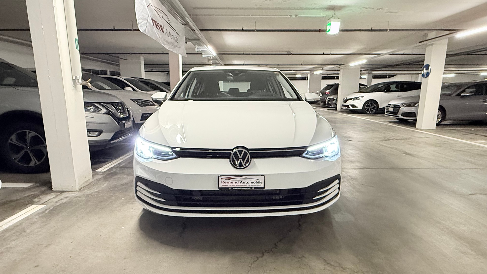 VW Golf 1.0 eTSI mHEV ACTLife DSG RF Kamera, Ambiente Beleuchtung-image-2