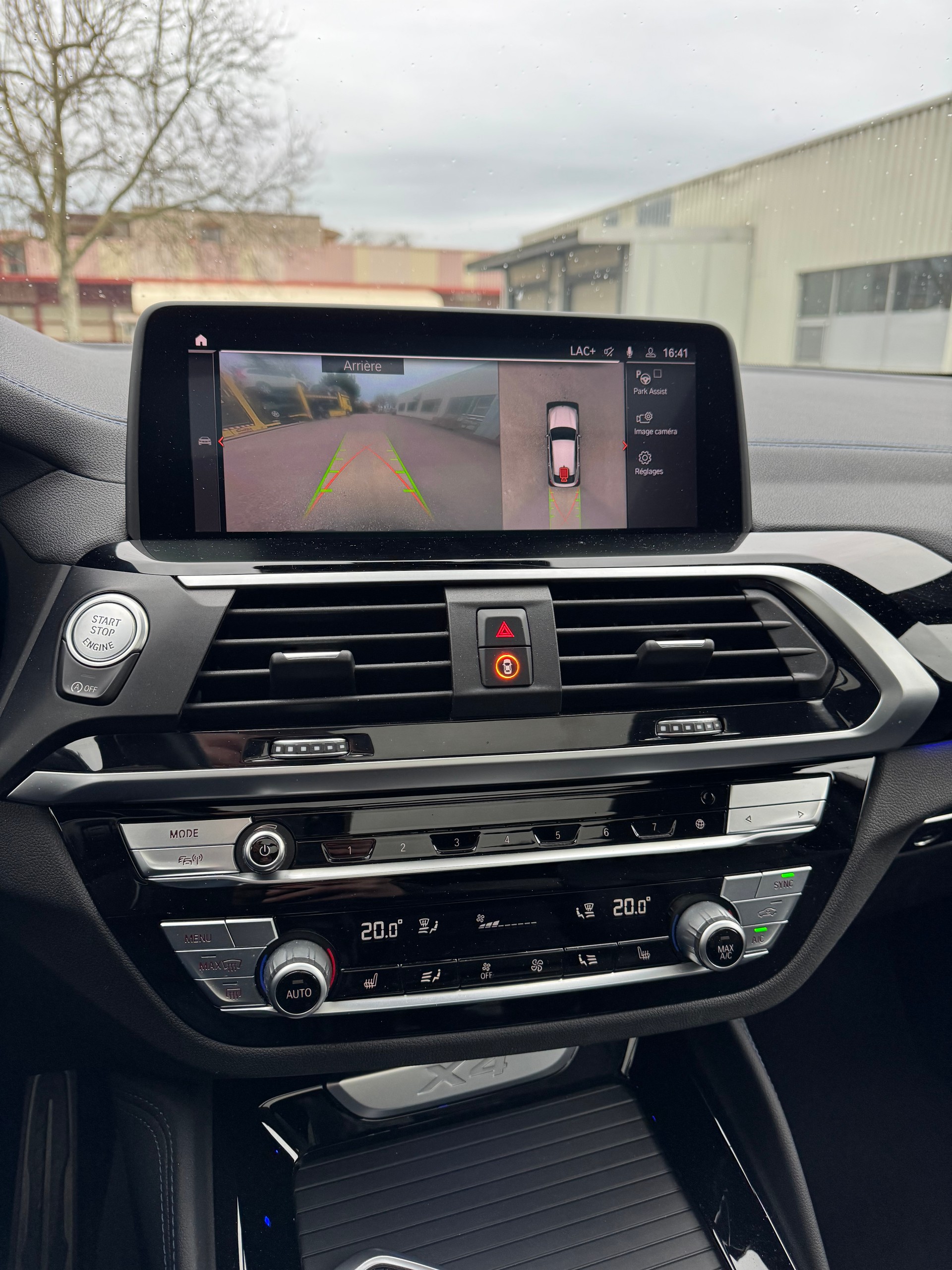 BMW X4 xDrive 30i Steptronic-image-12