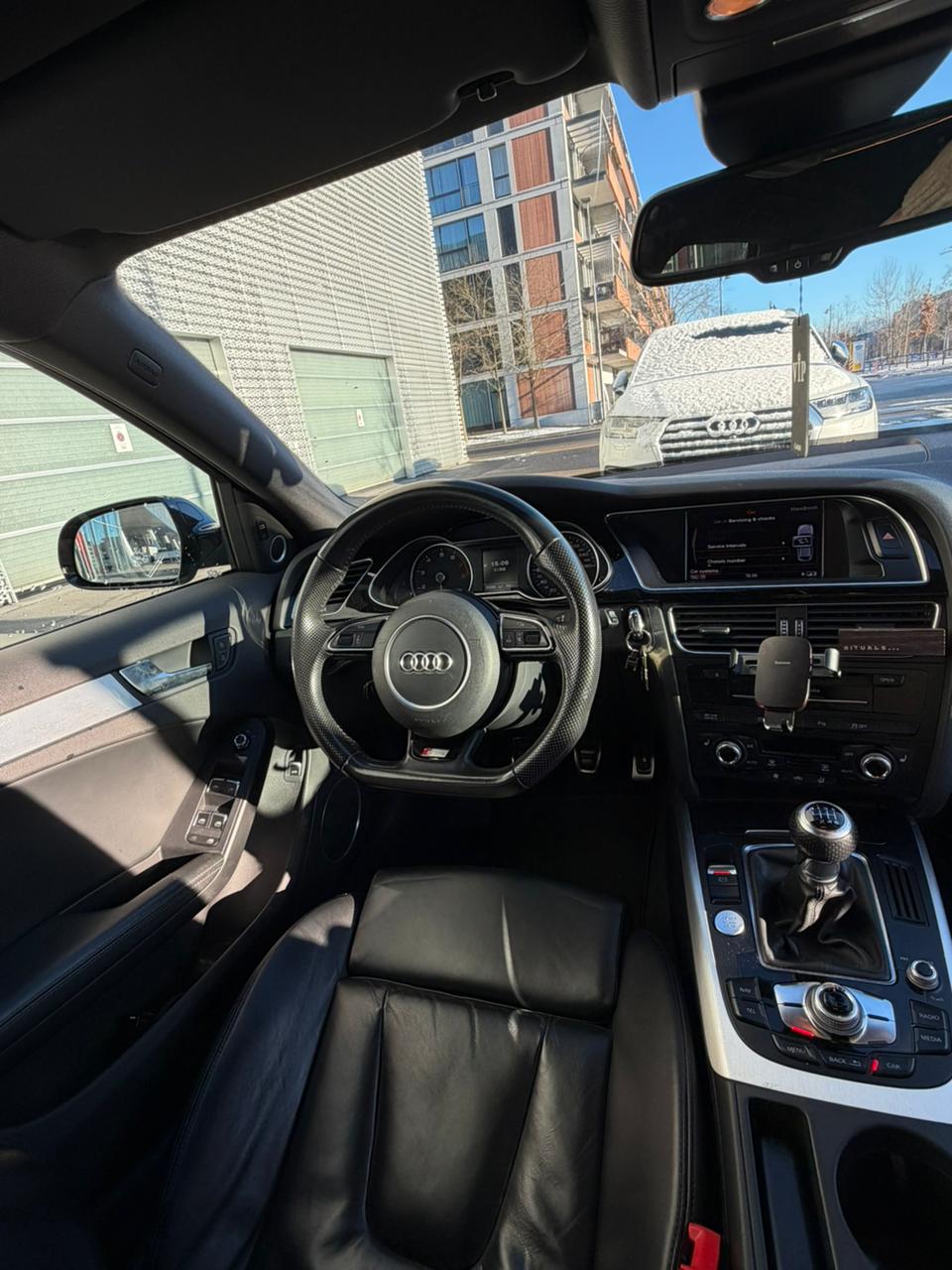 AUDI Avant 2.0 TFSI Quattro S-line-image-5