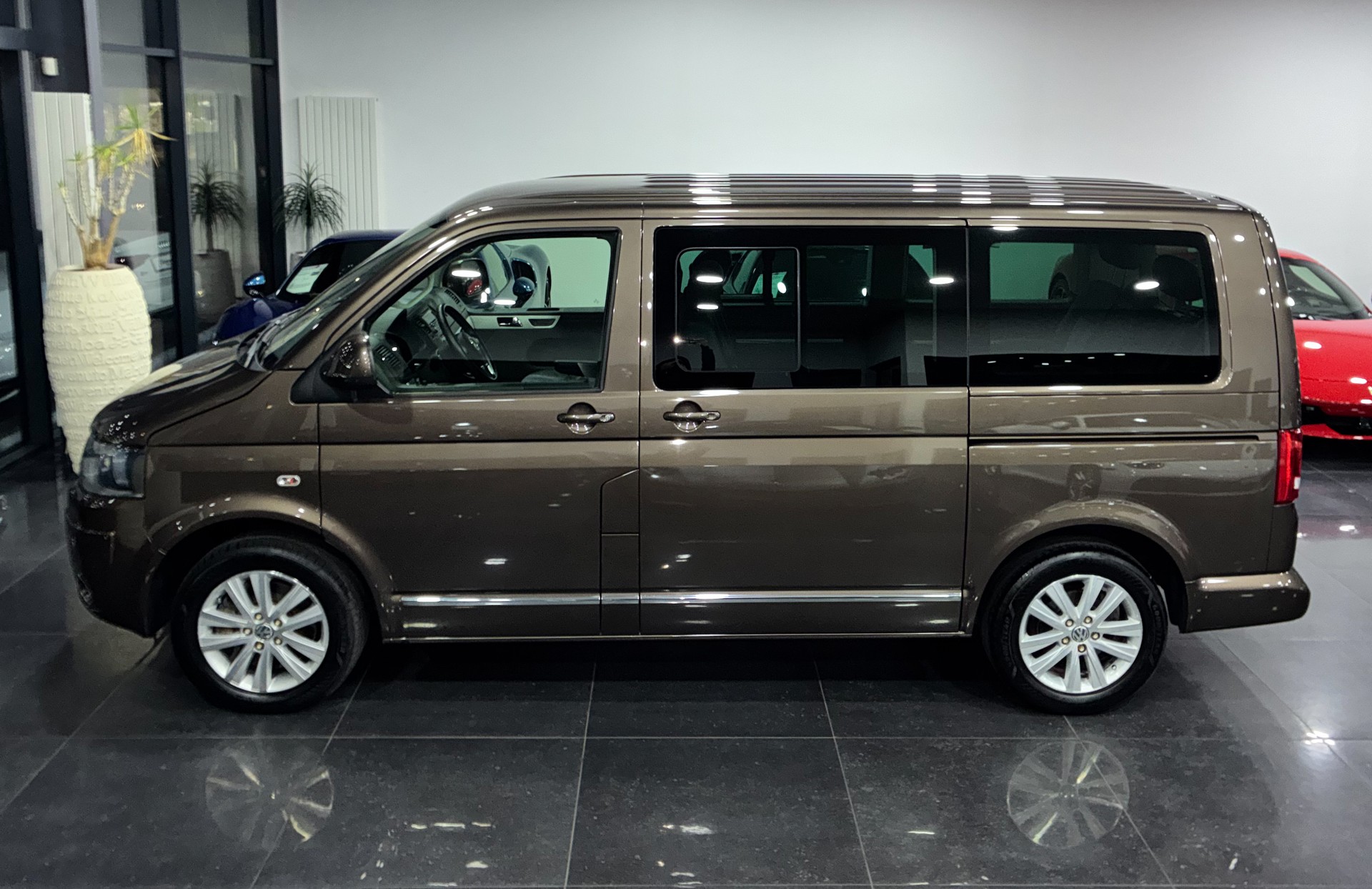 VW T5 Multivan 2.0 Bi-TDI CR Highline DSG-image-4