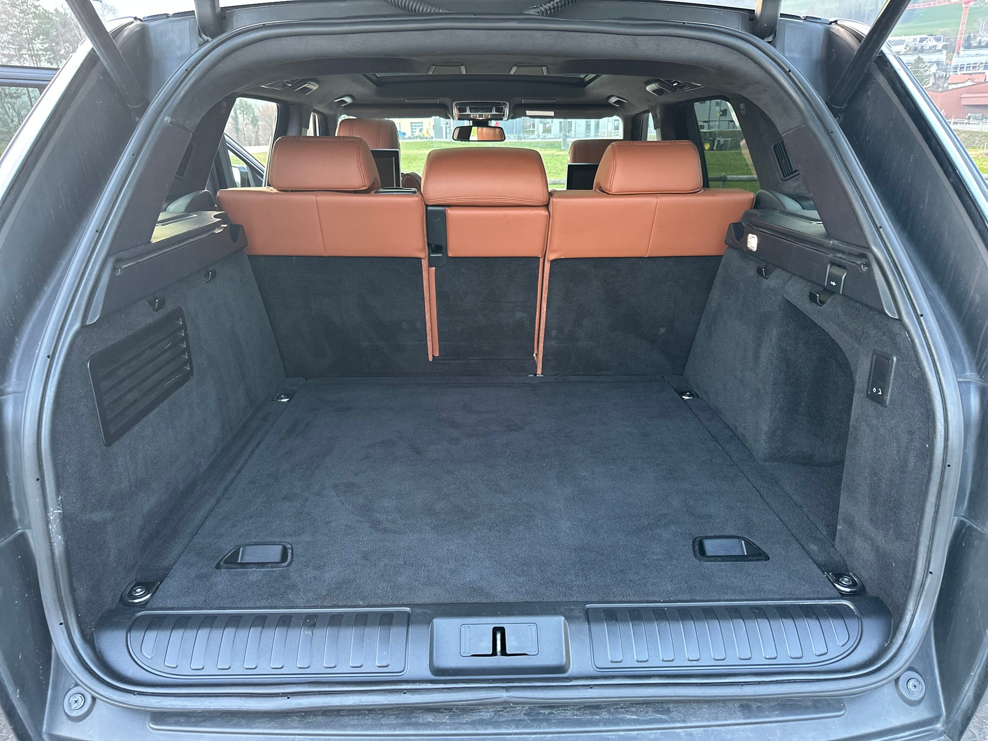 LAND ROVER Range Rover Sport 4.4 SDV8 Autobiography Automatic-image-7
