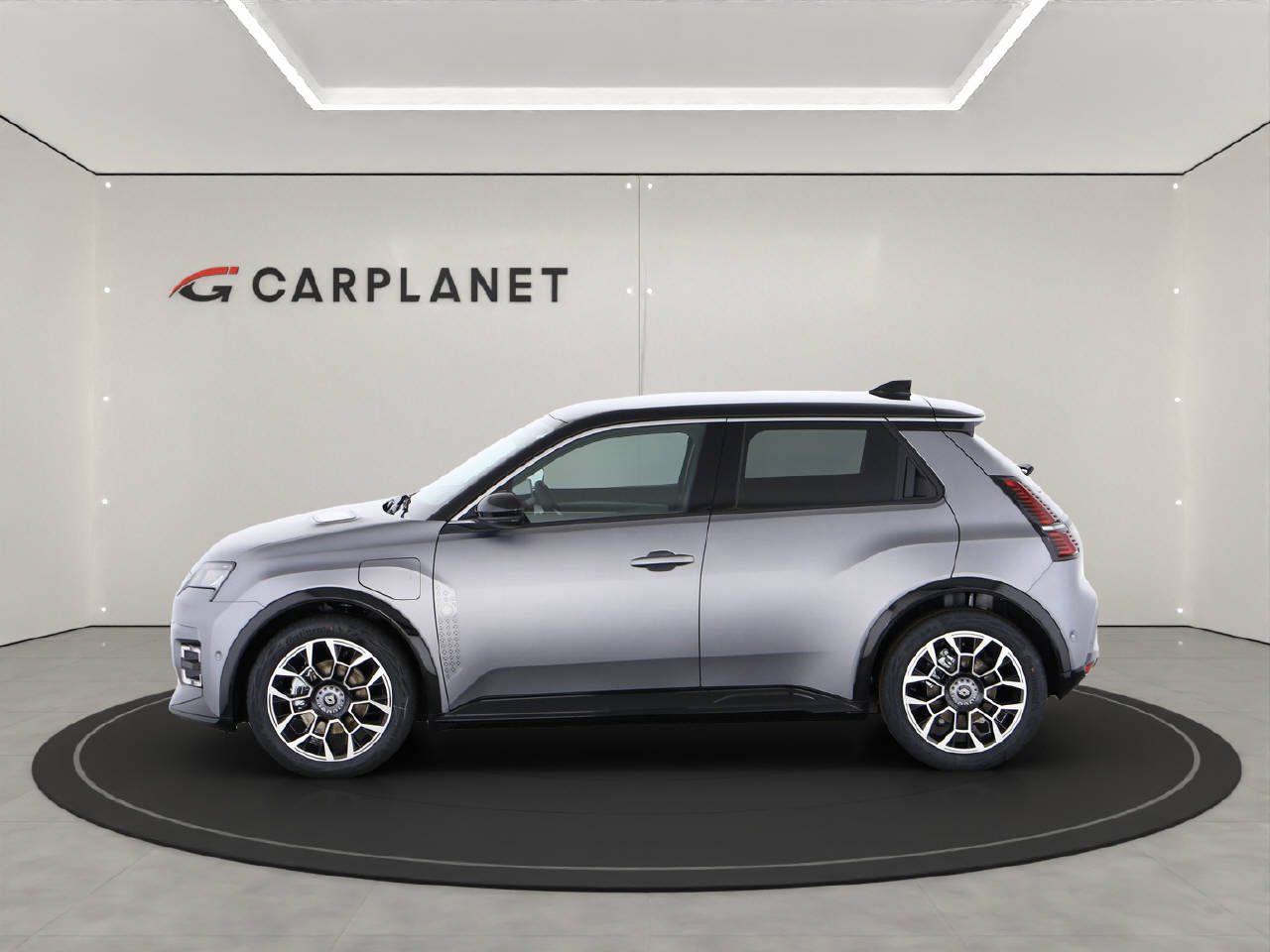RENAULT R5 E-Tech Comfort Range Roland Garros-image-1