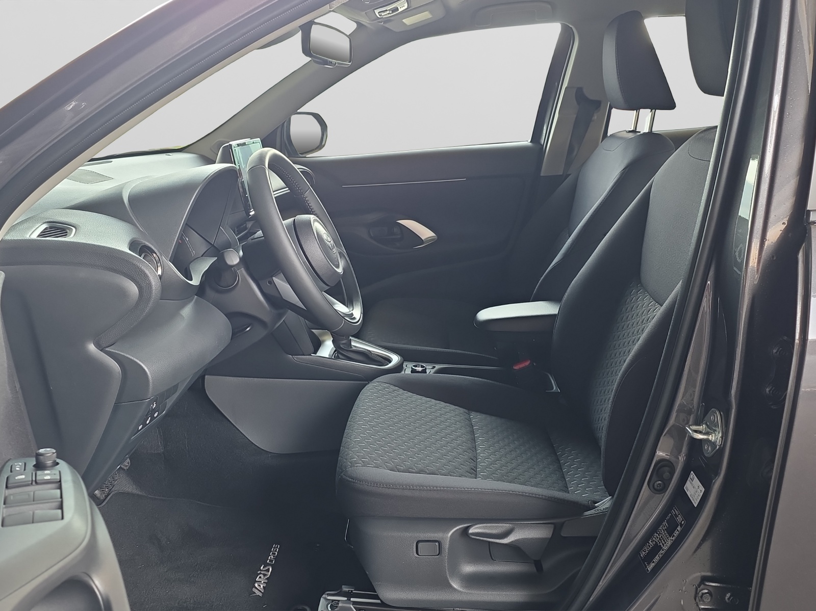 TOYOTA Yaris Cross 1.5 VVT-i HSD Comfort AWD-i-image-8