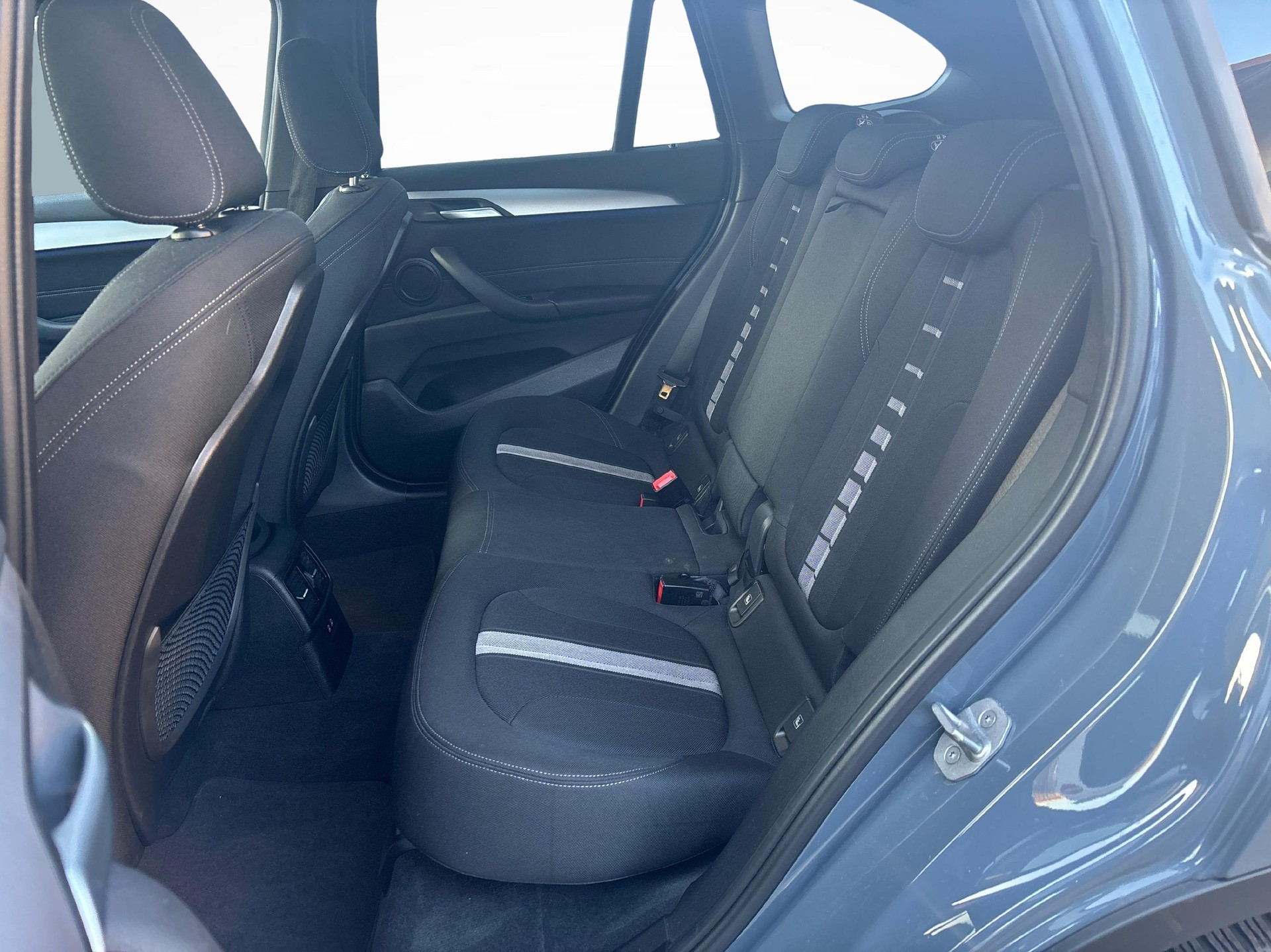 BMW X1 18d xDrive-image-10